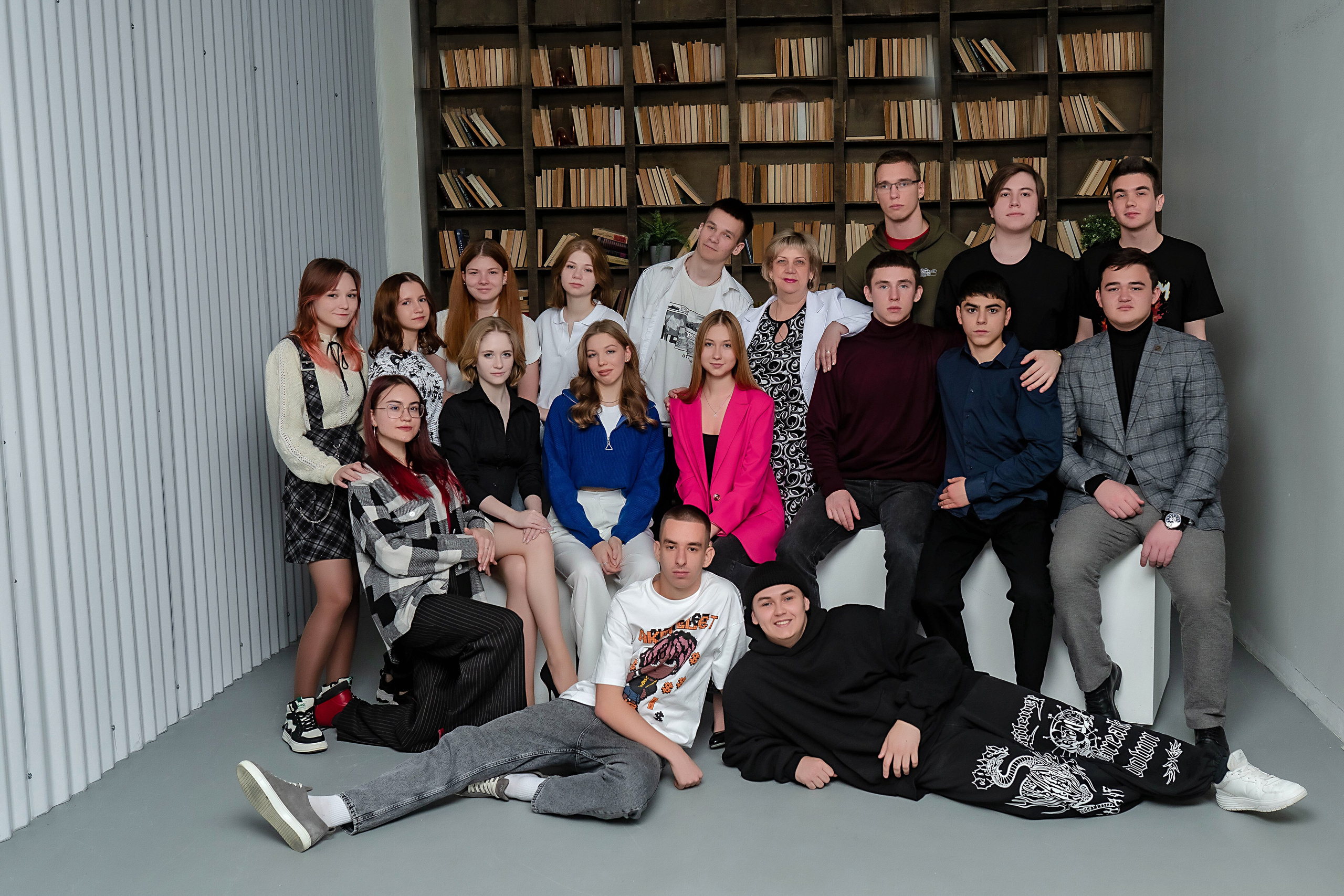 Выпускные (школьные) альбомы (книги) в Ростове-на-Дону. Современные Выпускные Альбомы в Ростове-на-Дону