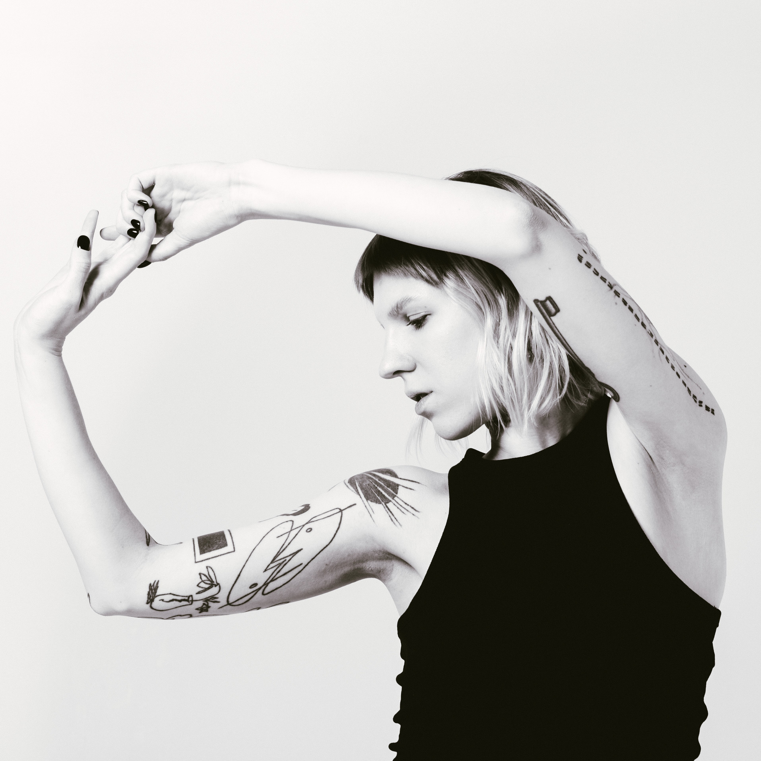 Ника. Студия