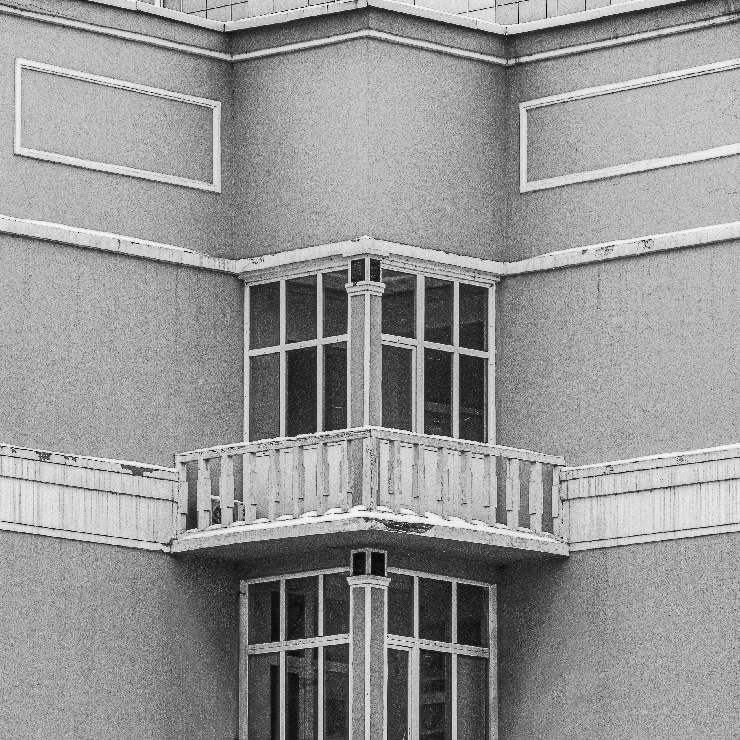 Календарь «Ново-сибирск.Конструктивизм!» 2022. Фотограф Алексей Школдин. Новосибирск