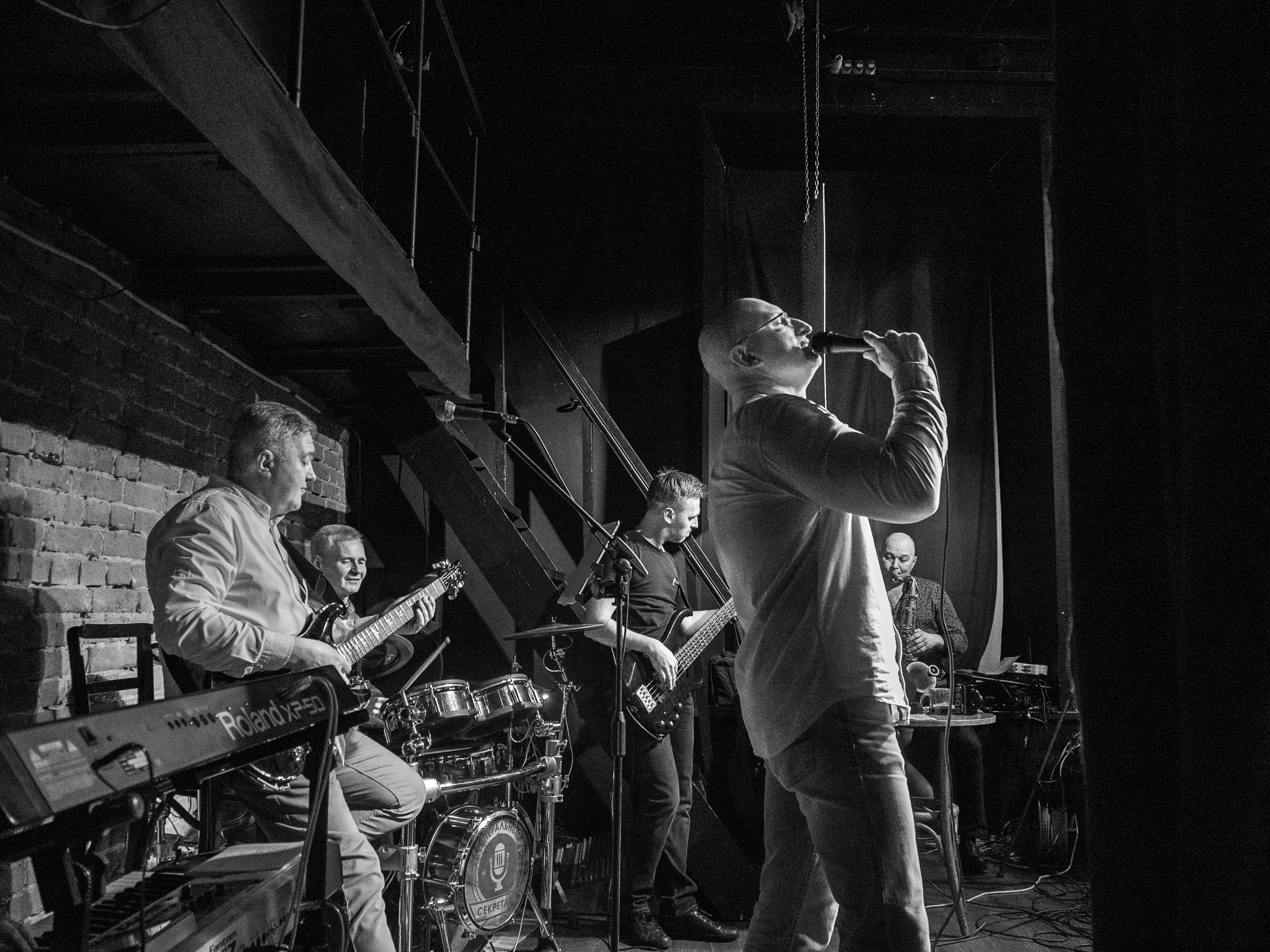 Алексей Крыжановский, Николай Панченко и кавер-группа «Генеральный Секретарь». Клуб Революция