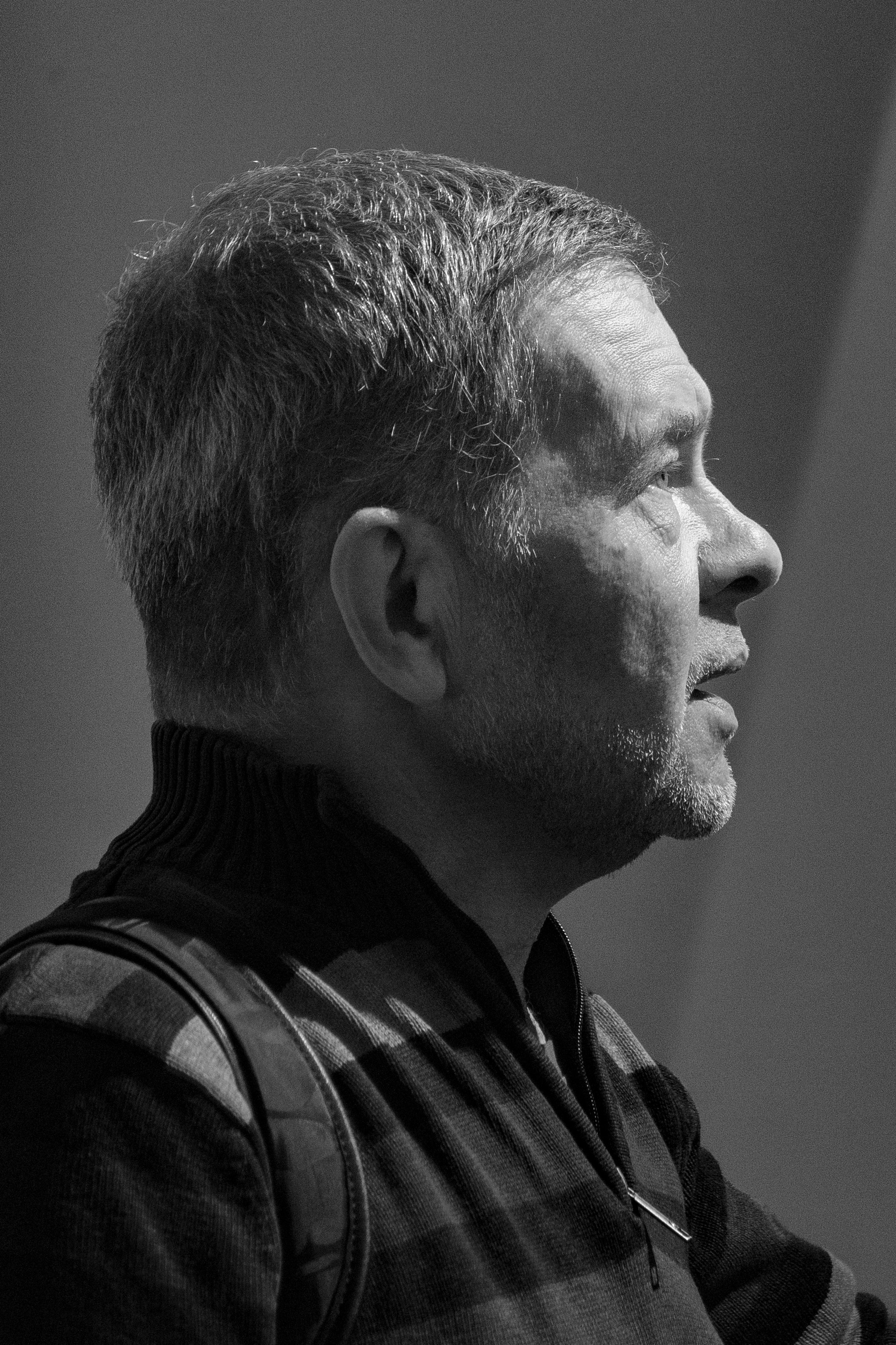 Репортажный черно-белый портрет. Фотограф Алексей Школдин. Новосибирск