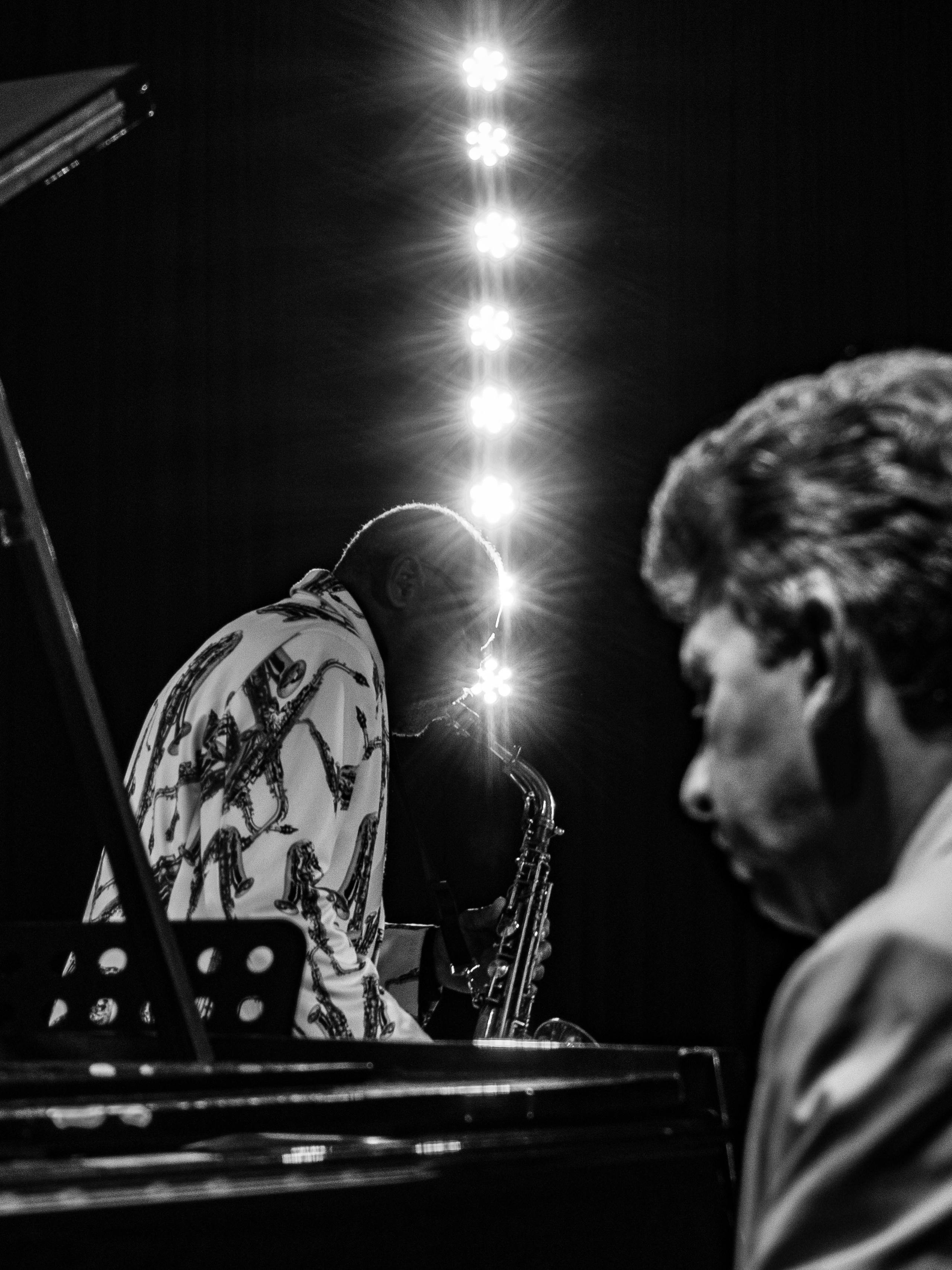 Jesse Jones Jr, Александр Титов. Клуб Революция