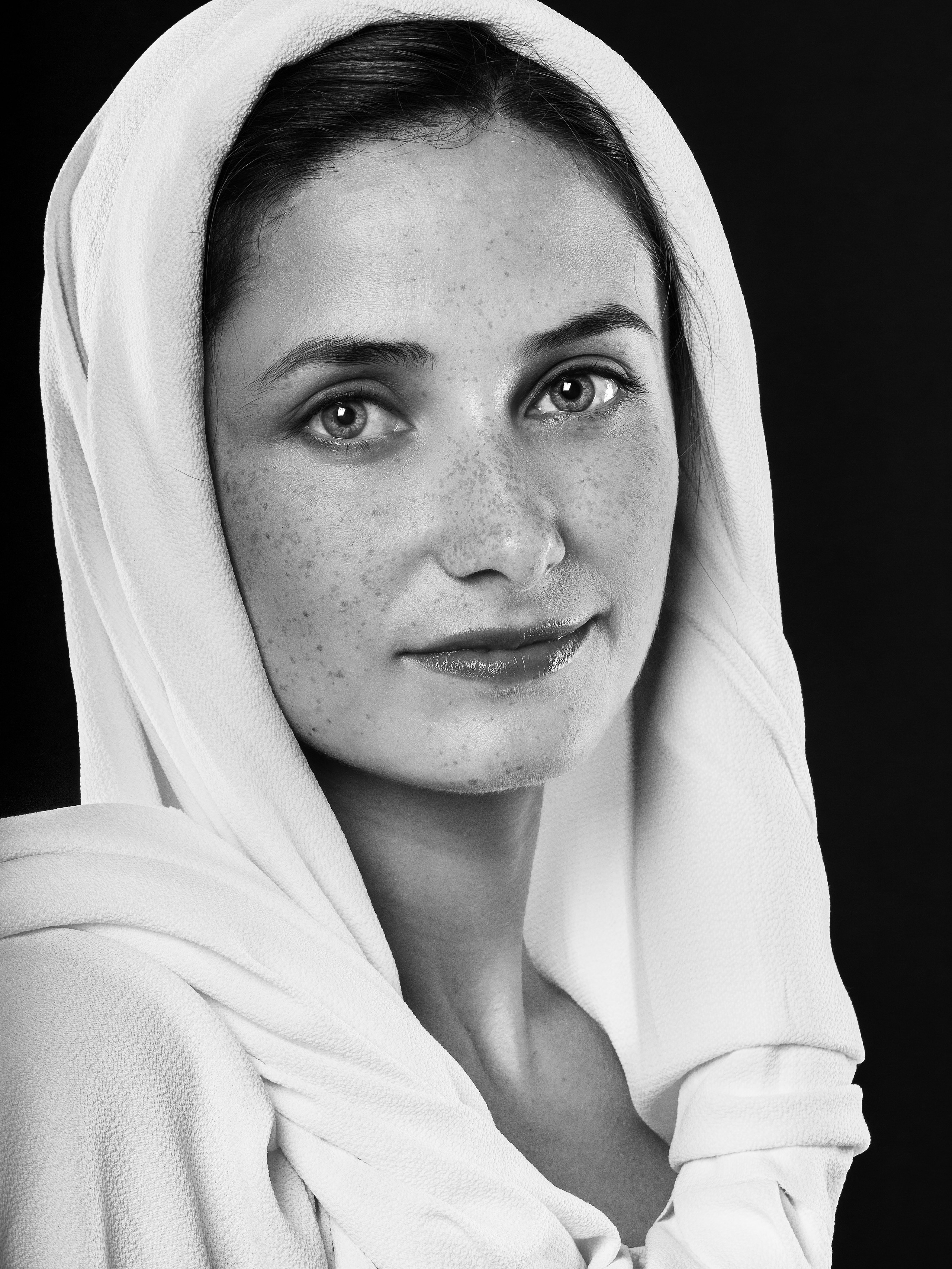 Студийный крупноплановый портрет. Фотограф Алексей Школдин. Новосибирск