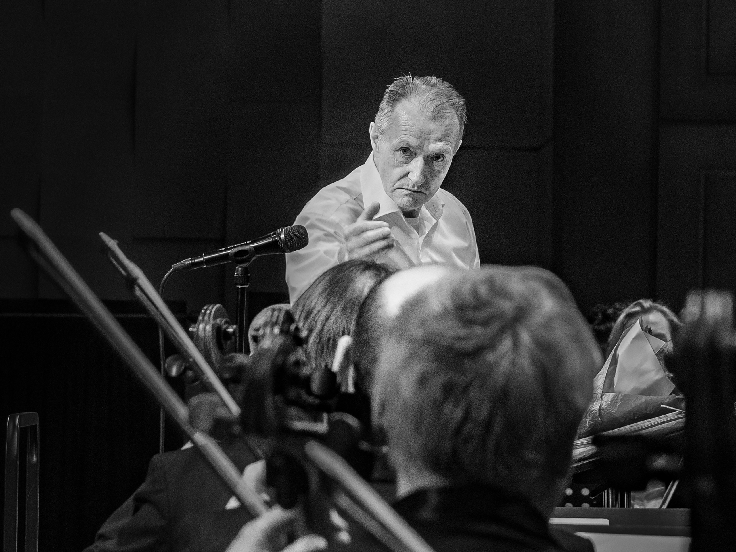 Репортажный черно-белый портрет. Фотограф Алексей Школдин. Новосибирск