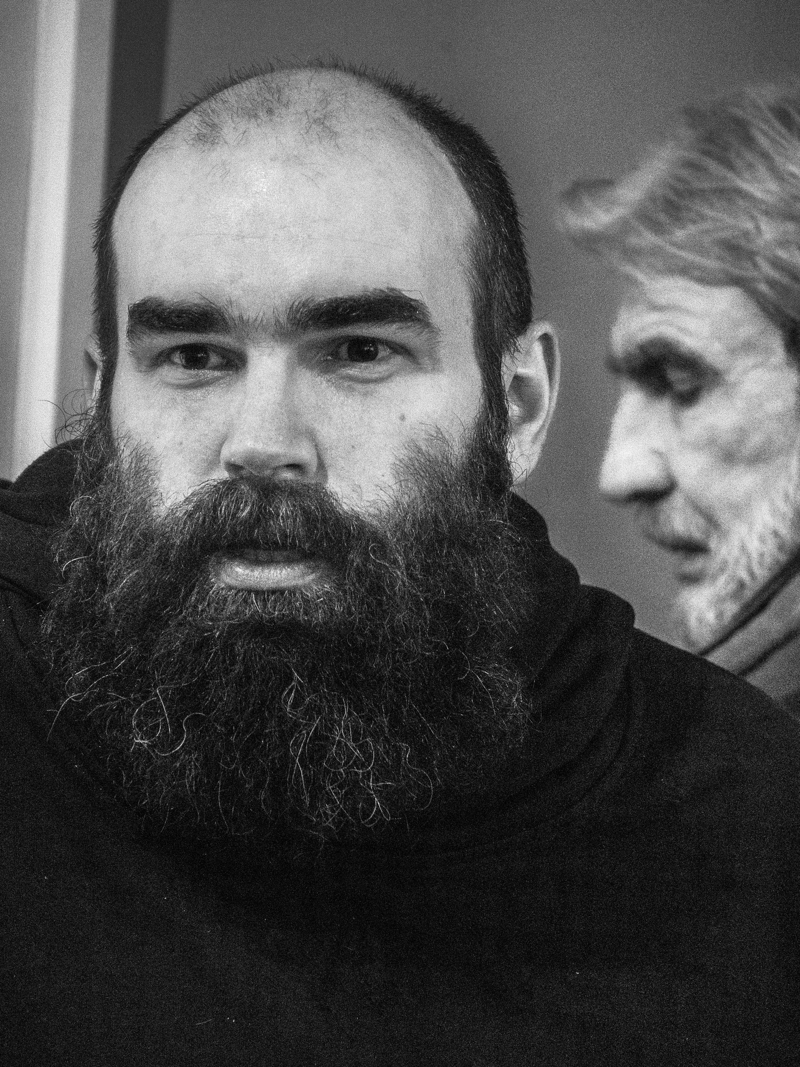 Репортажный черно-белый портрет. Фотограф Алексей Школдин. Новосибирск