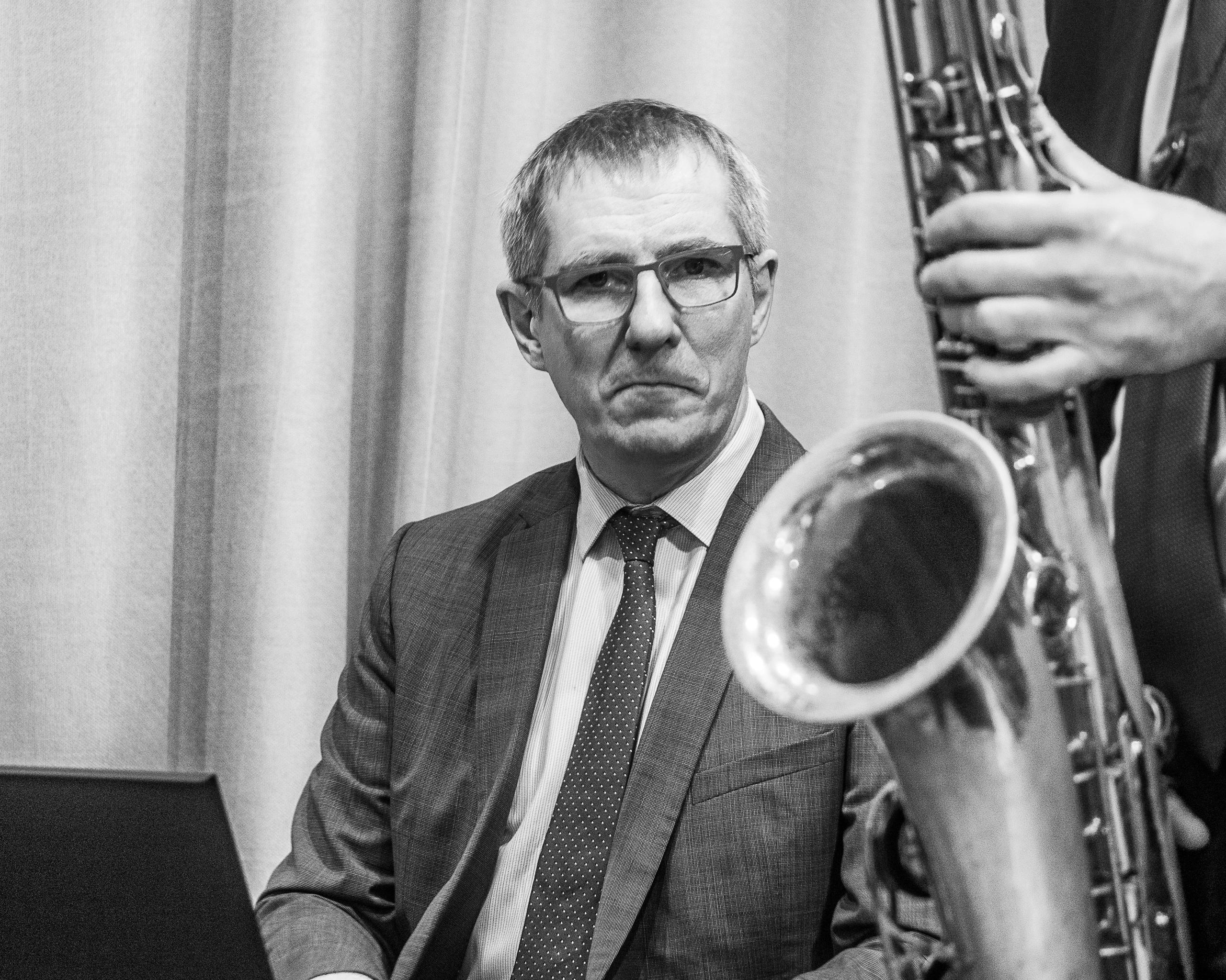 Сергей Ваулин и трио Алексея Подымкина в Новосибирском Доме Джаза. Фотограф Алексей Школдин. Новосибирск