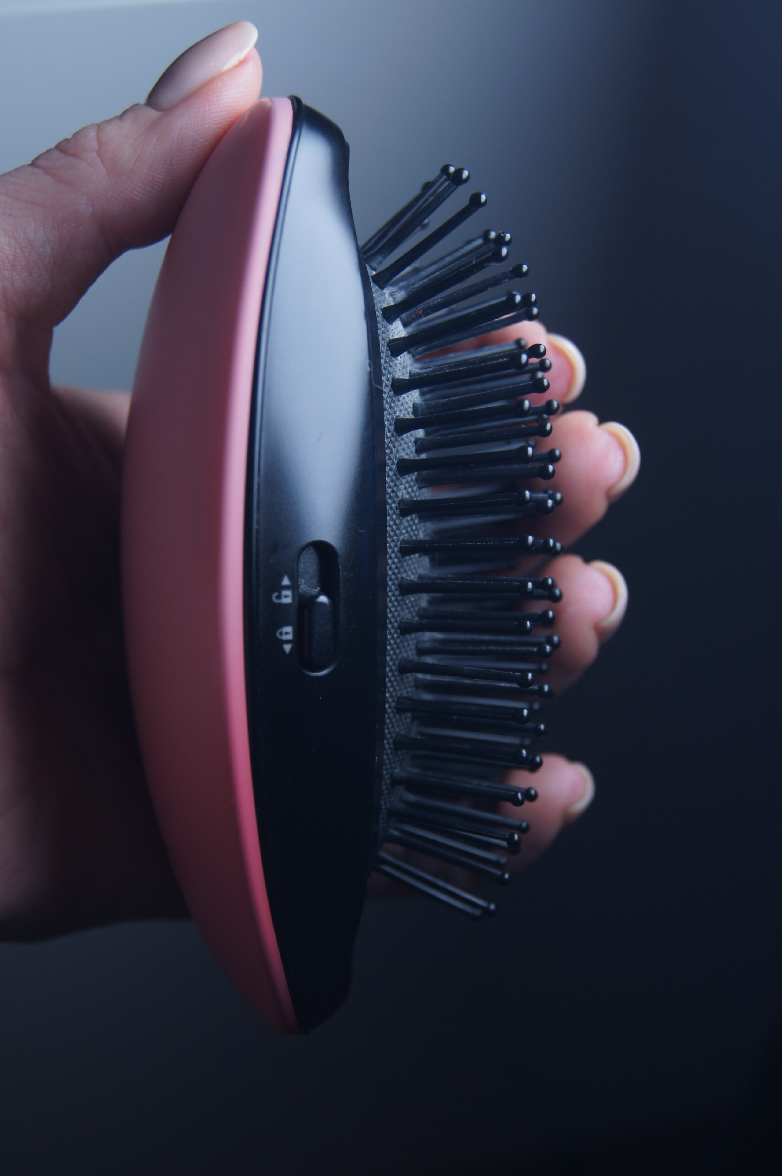 Предметная фотография расчески Xiaomi Yueli. Любовь Каширская — фотограф для малого бизнеса и специалистов