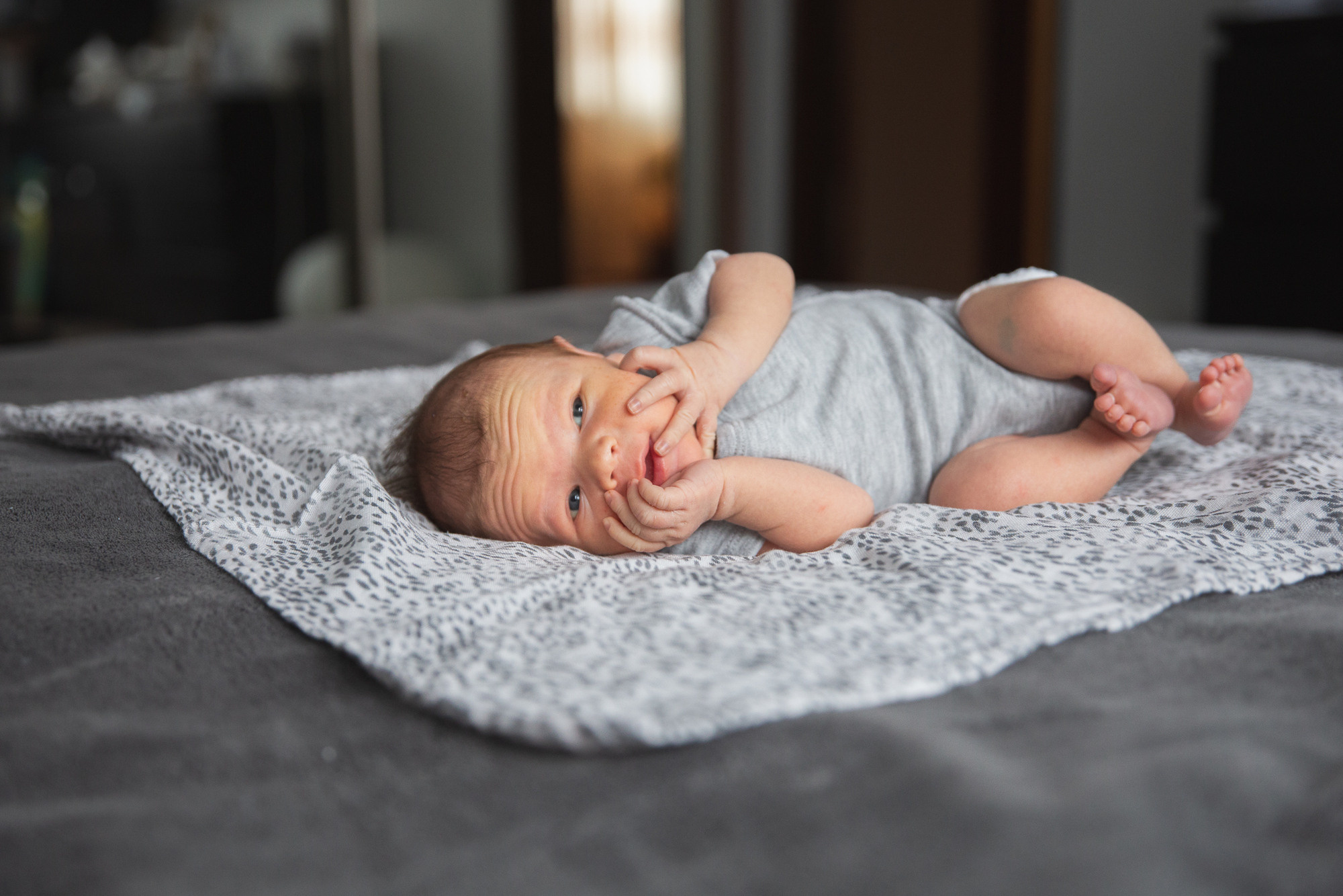 Домашняя съемка для новорожденного мальчика. Семейный и школьный фотограф в Москве Анна Ткач