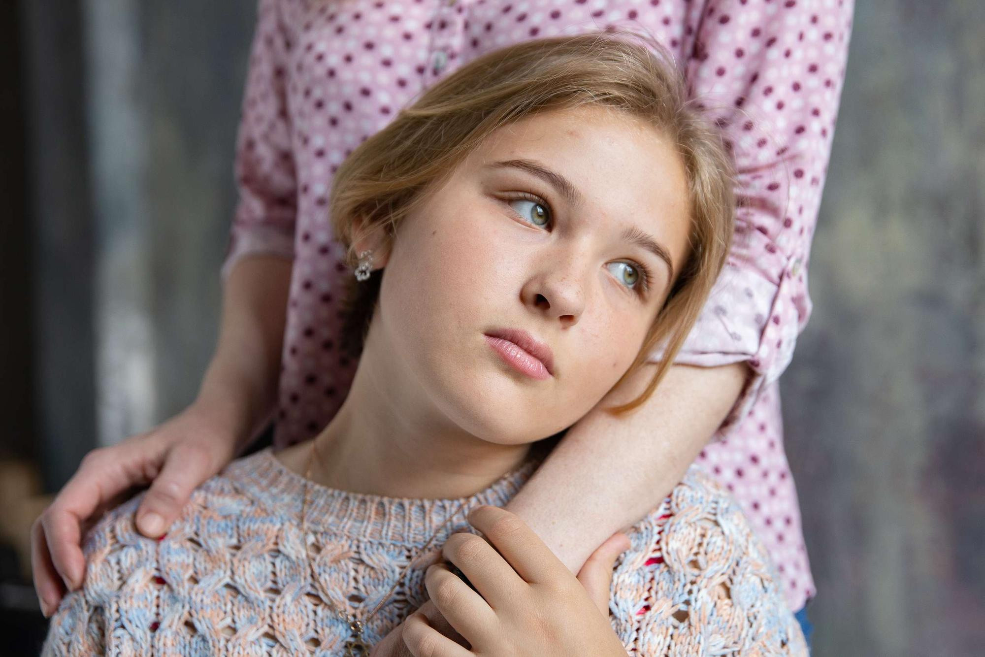 Студийная портретная фотосессия для мам и дочерей. Семейный и школьный фотограф в Москве Анна Ткач