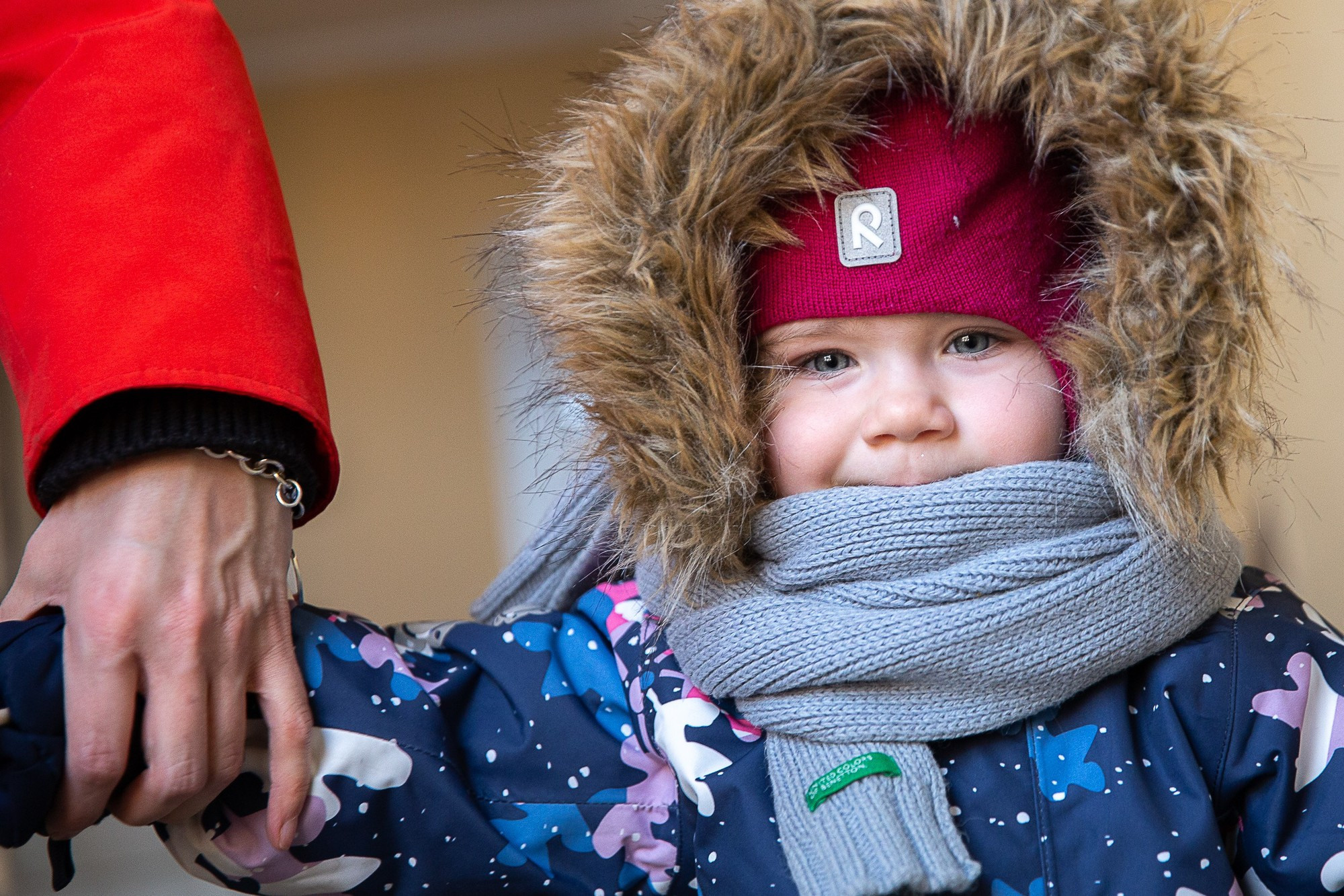 Фотосессия для мамы с дочкой дома и на улице зимой. Семейный и школьный фотограф в Москве Анна Ткач