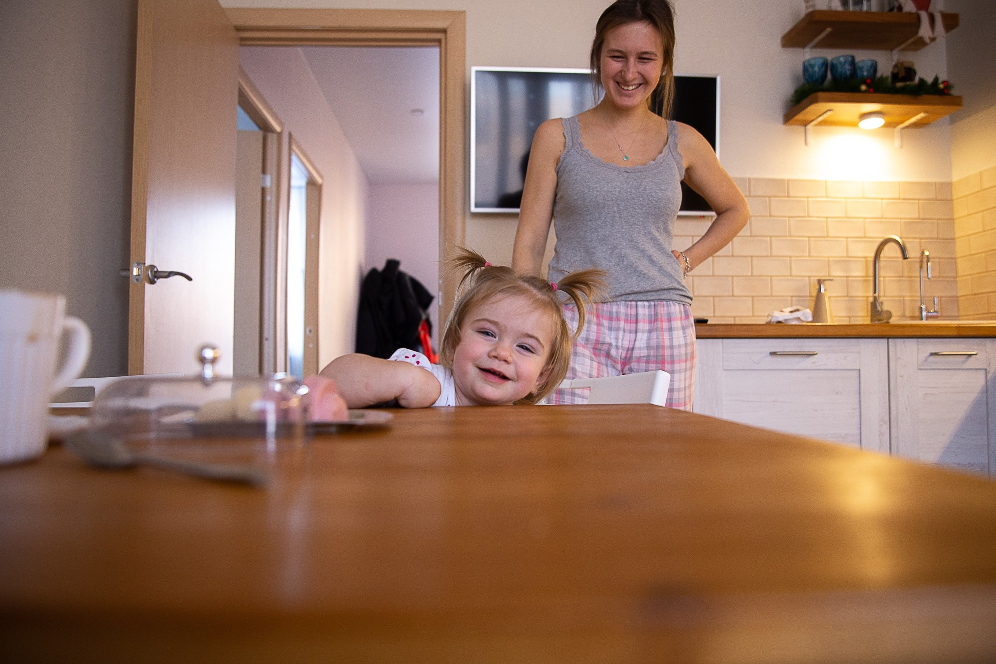 Фотосессия для мамы с дочкой дома и на улице зимой. Семейный и школьный фотограф в Москве Анна Ткач