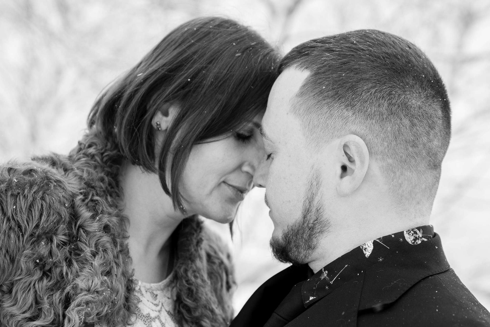 Свадебная фотопрогулка для беременной пары в Москве зимой. Семейный и школьный фотограф в Москве Анна Ткач