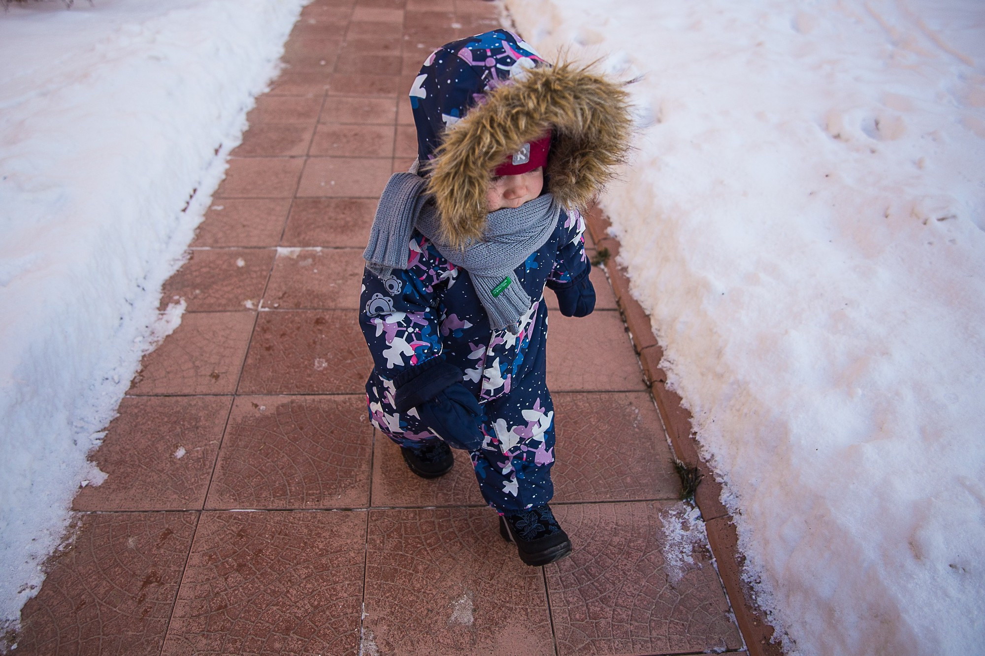 Фотосессия для мамы с дочкой дома и на улице зимой. Семейный и школьный фотограф в Москве Анна Ткач
