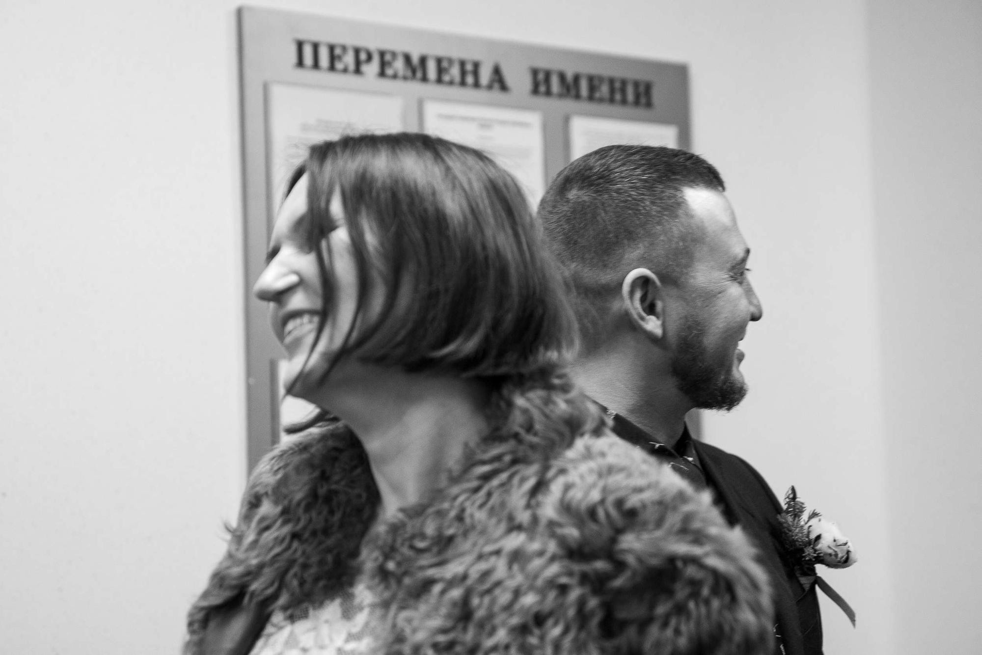 Свадебная фотопрогулка для беременной пары в Москве зимой. Семейный и школьный фотограф в Москве Анна Ткач