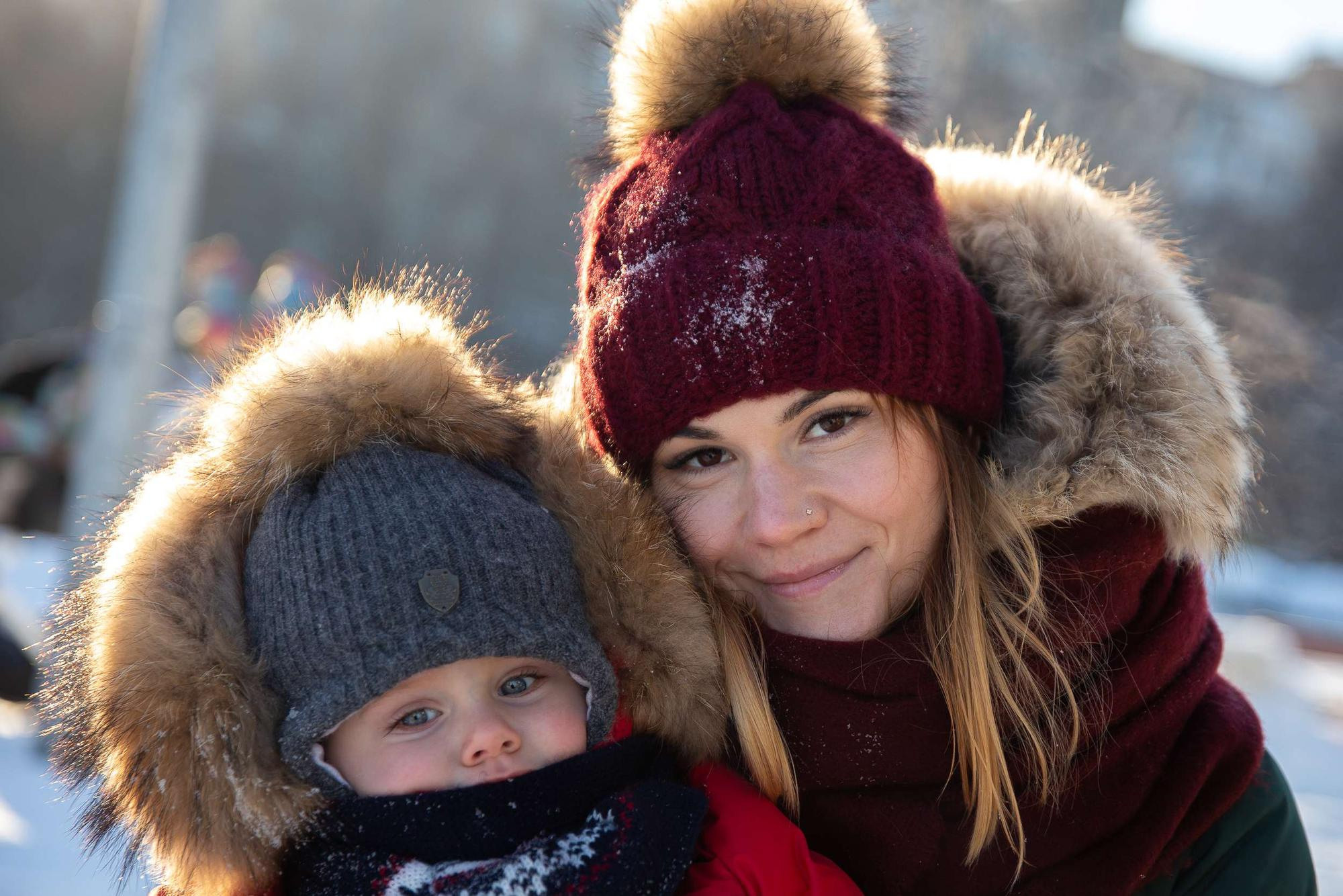 Новогодняя фотосессия в квартире для маленького мальчика и его мамы. Семейный и школьный фотограф в Москве Анна Ткач