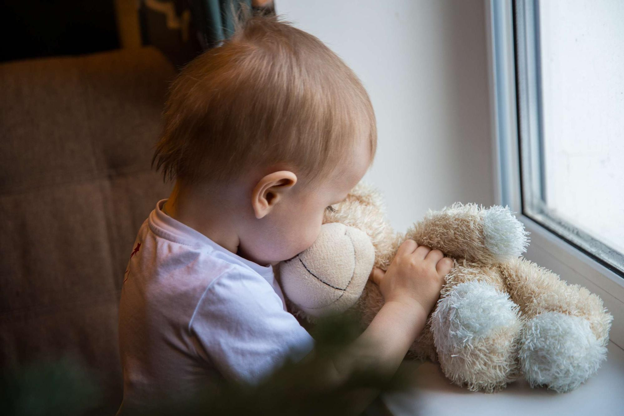 Новогодняя фотосессия в квартире для маленького мальчика и его мамы. Семейный и школьный фотограф в Москве Анна Ткач