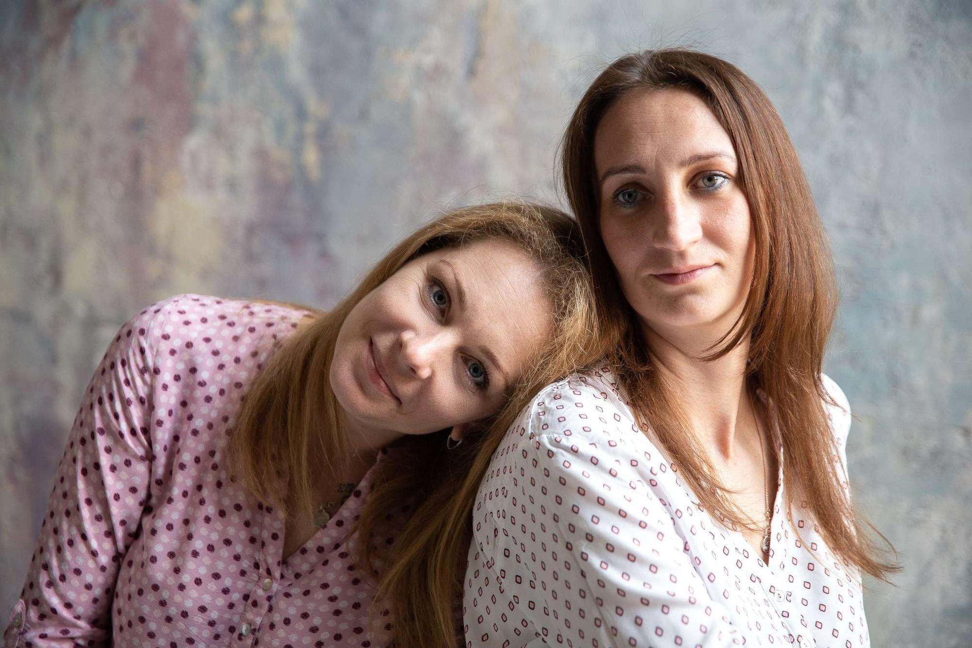 Студийная портретная фотосессия для мам и дочерей. Семейный и школьный фотограф в Москве Анна Ткач