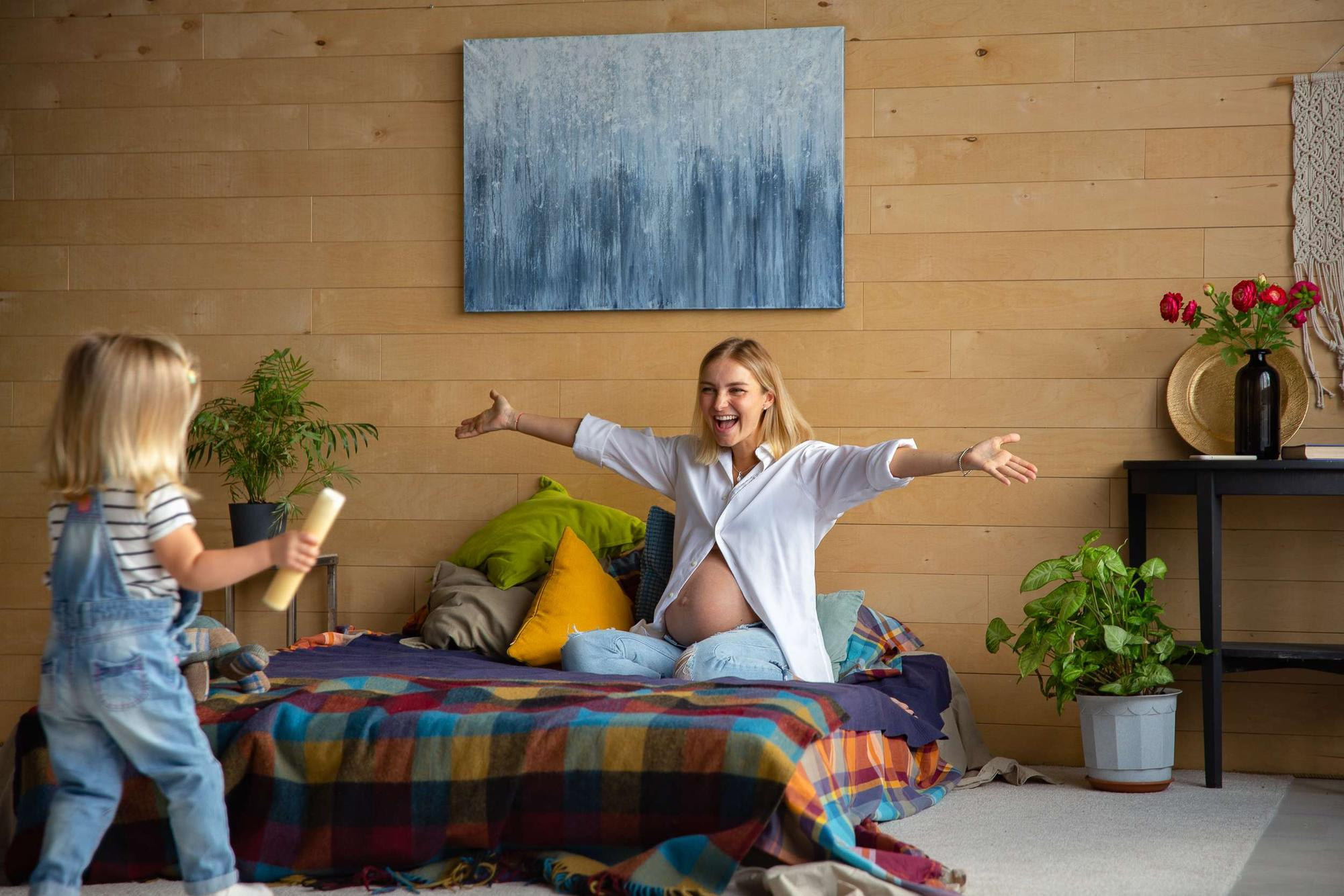 Студийная семейная съемка в ожидании второго малыша. Семейный и школьный фотограф в Москве Анна Ткач