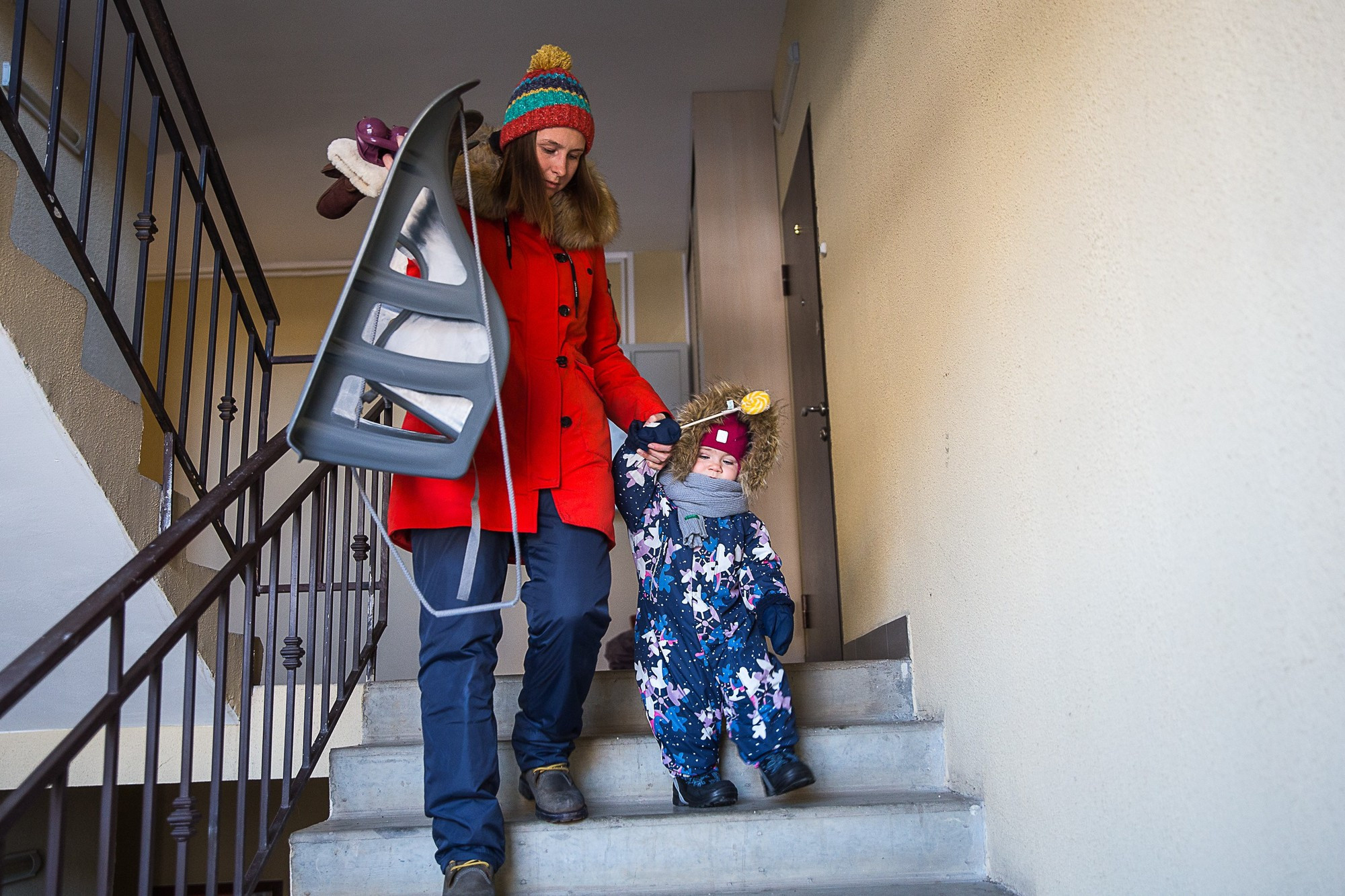 Фотосессия для мамы с дочкой дома и на улице зимой. Семейный и школьный фотограф в Москве Анна Ткач