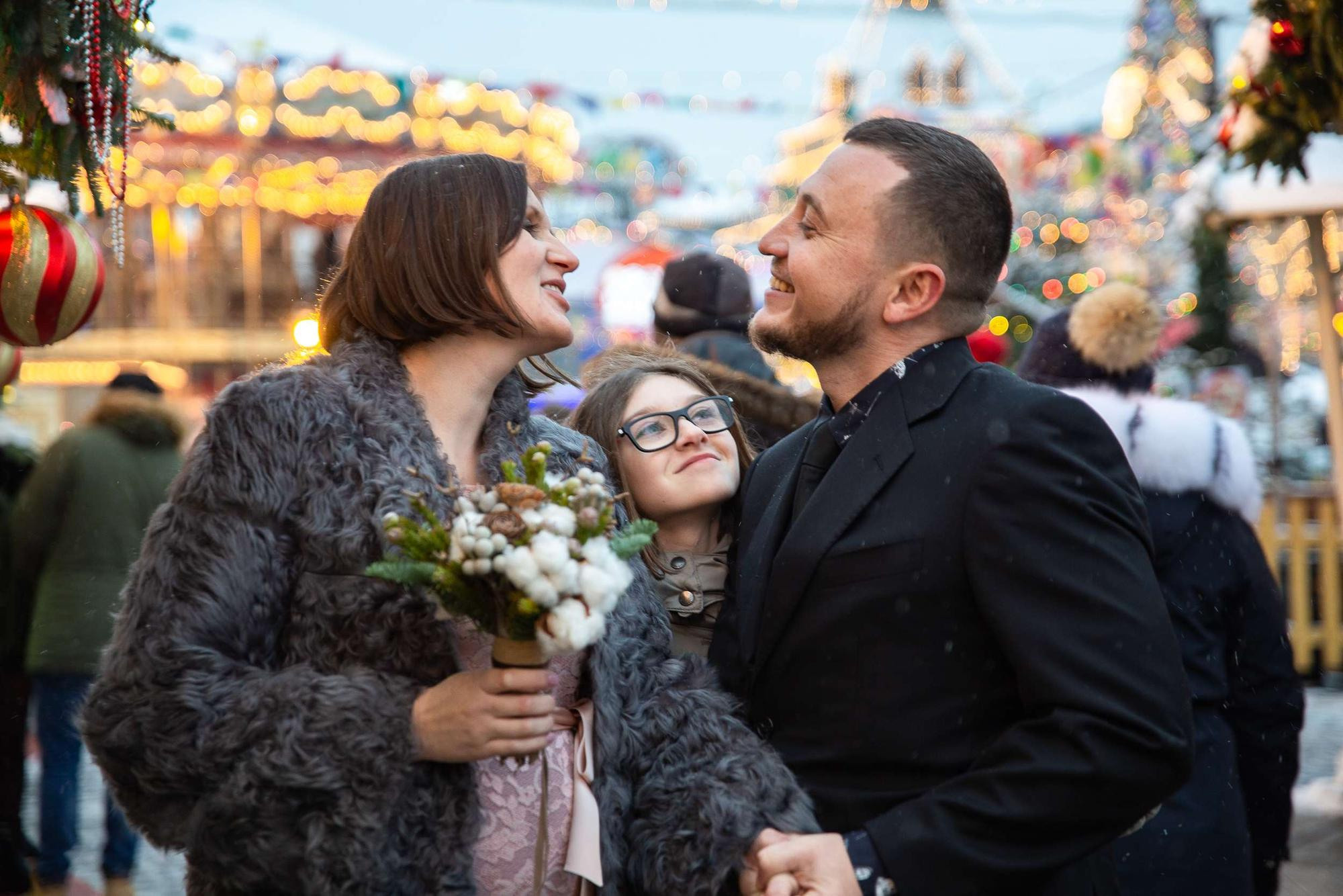Свадебная фотопрогулка для беременной пары в Москве зимой. Семейный и школьный фотограф в Москве Анна Ткач