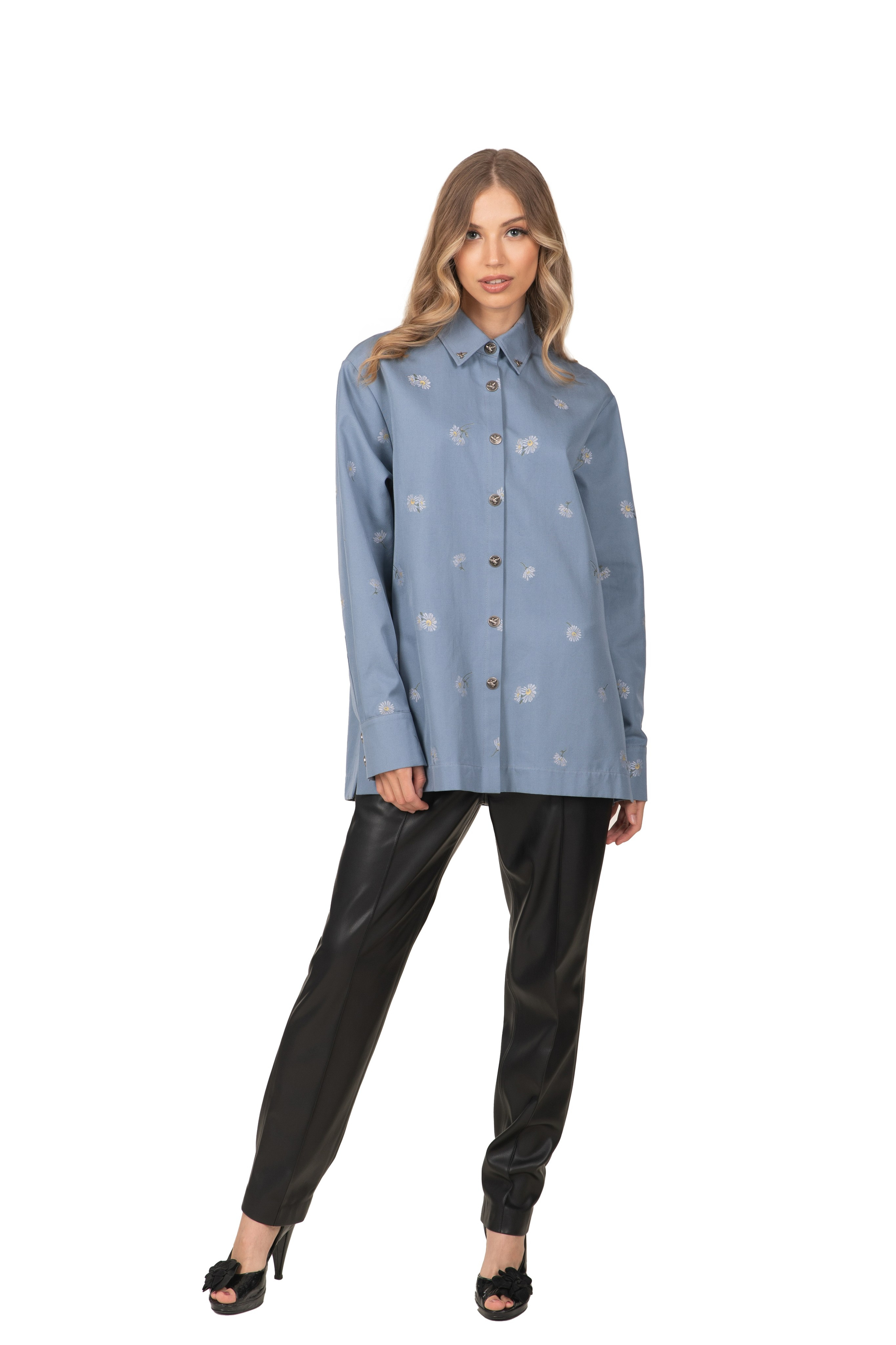 Фотосъемка каталога одежды для маркетплейсов в Минске. Профессиональный фотограф Анастасия Кохно