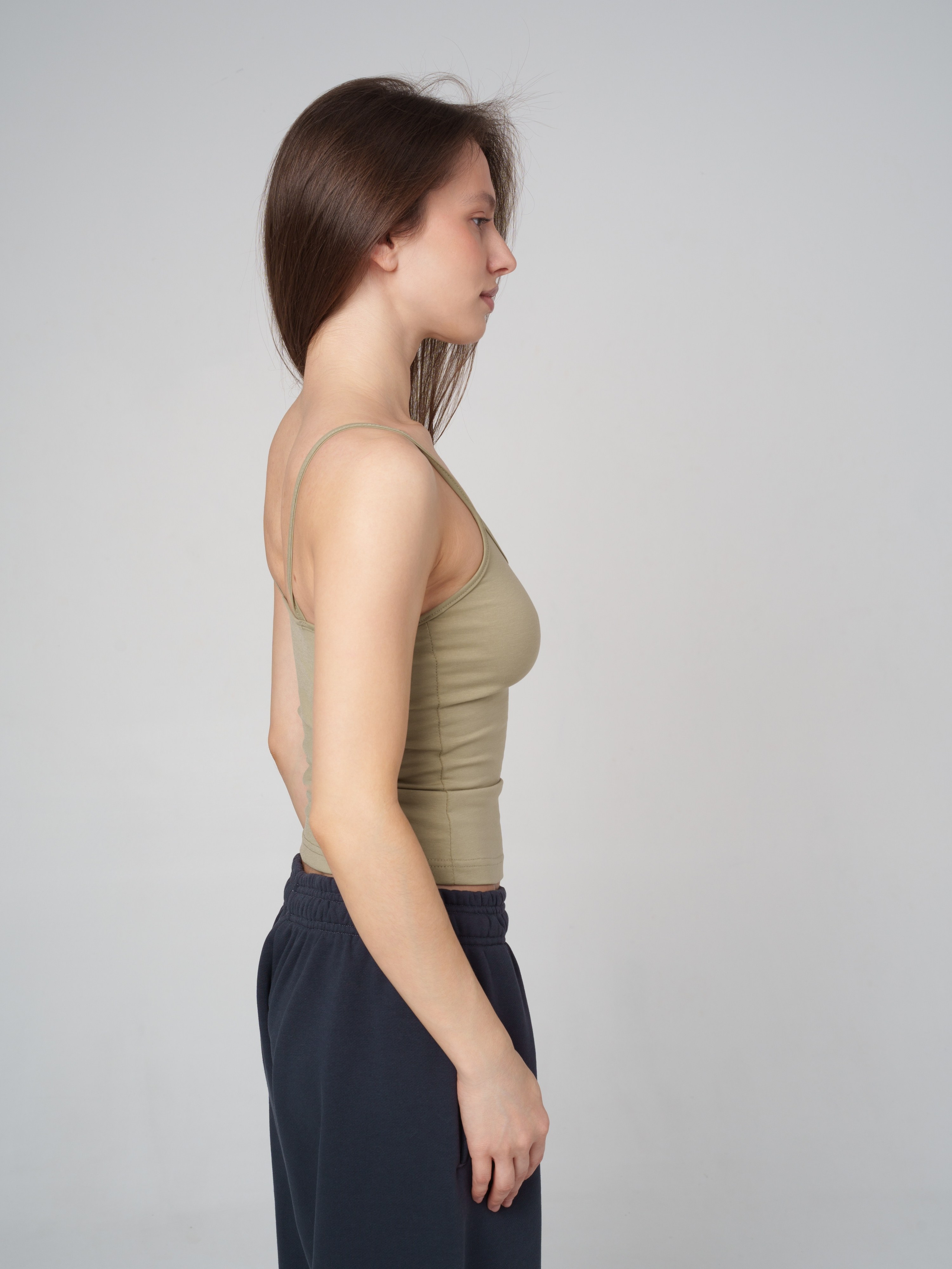 Топы на сером фоне. Иван Упоров — фотограф, рилсмейкер чебоксары