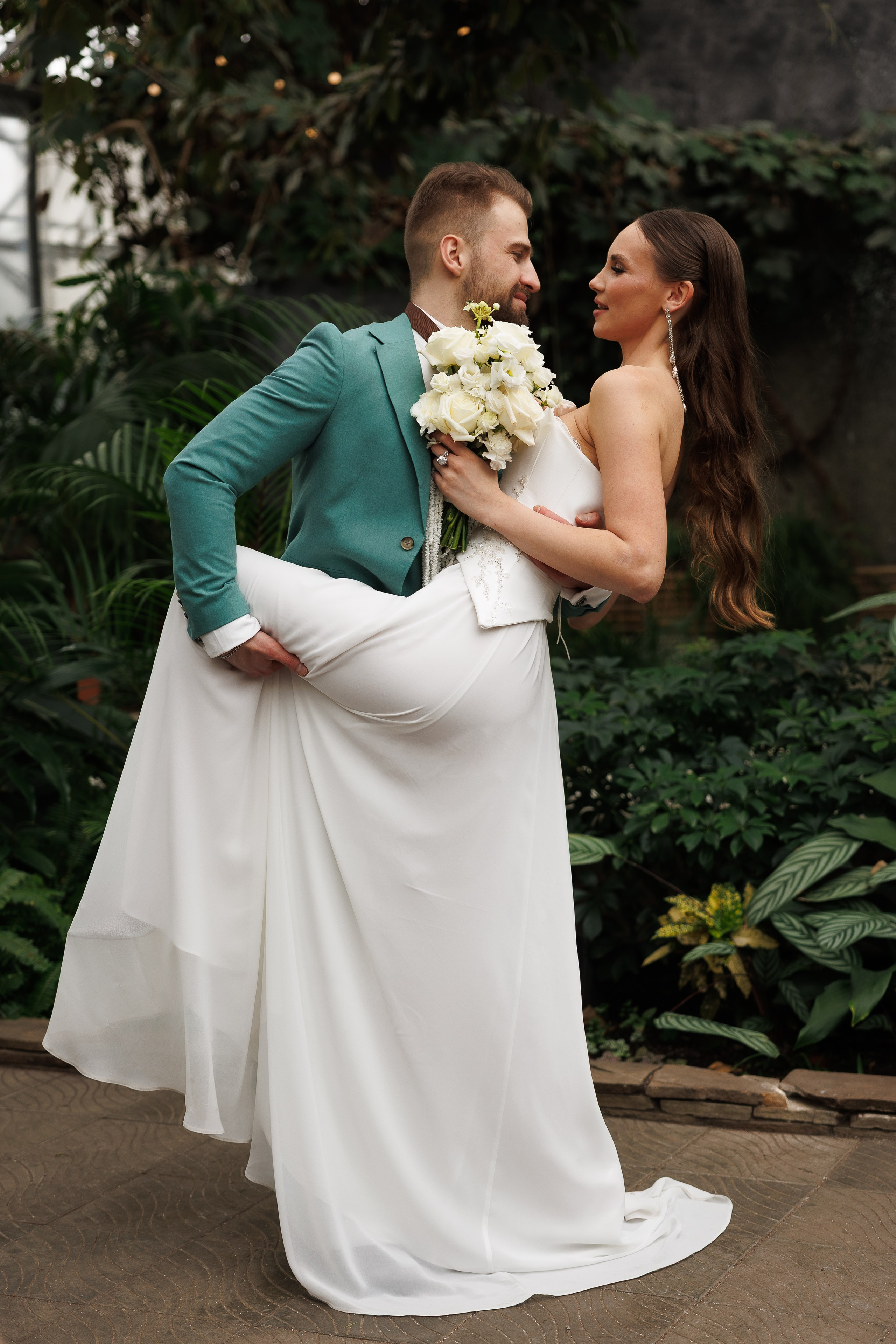 Свадебная прогулка в оранжерее. Питер. Свадебный и семейный фотограф в Москве Красинская Мария