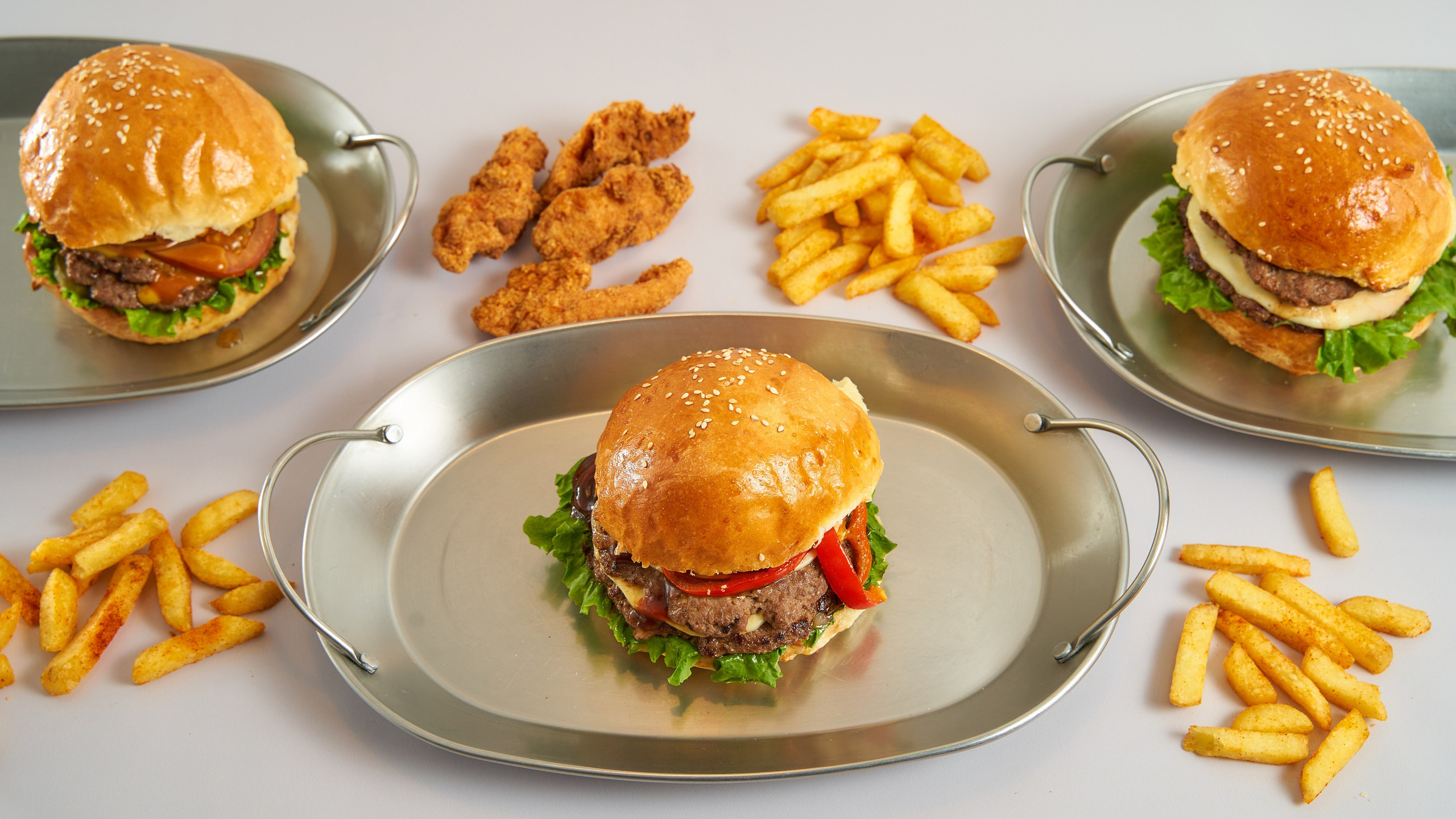 WOLT — BASS BURGER. Фотограф в Уральске Александр Хохлачёв | HOHLACHEV.COM