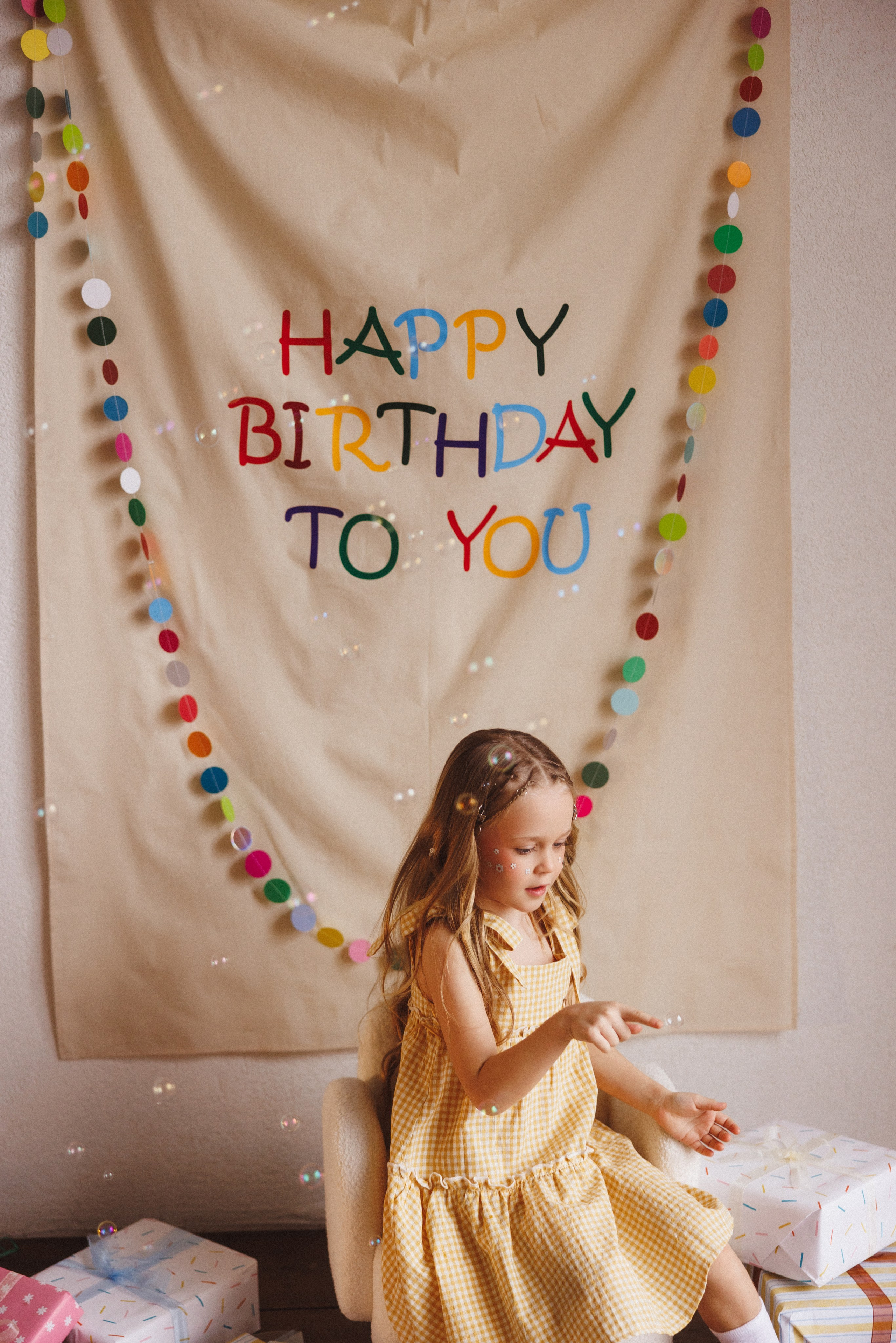 Яркая, весёлая фотосессия к Дню рождения. Фотостудия «Mestone», город Краснодар. Семейный и детский фотограф в Краснодаре Анна Трашкова