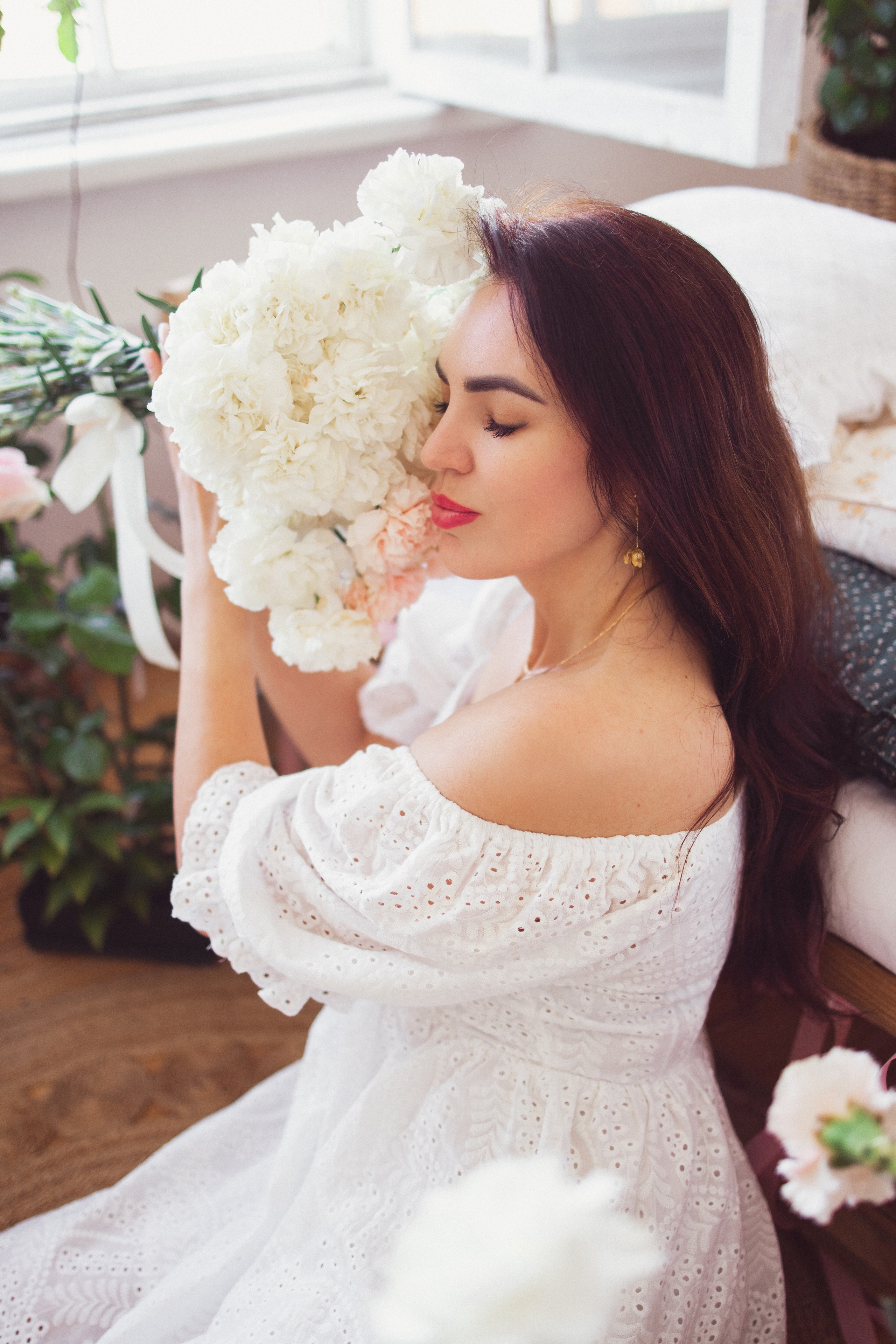 Фотосессия с живыми цветами в фотостудии г. Краснодар. Семейный и детский фотограф в Краснодаре Анна Трашкова