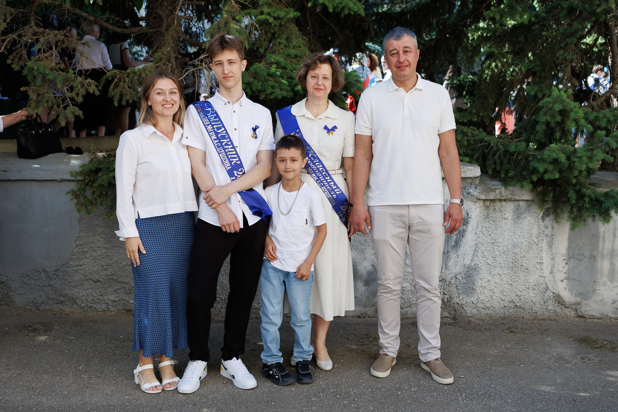 Последний звонок в Гимназии № 1, г. Севастополь. Свадебный фотограф, фотосъемка в Крыму, Севастополе, Симферополе, Ялте