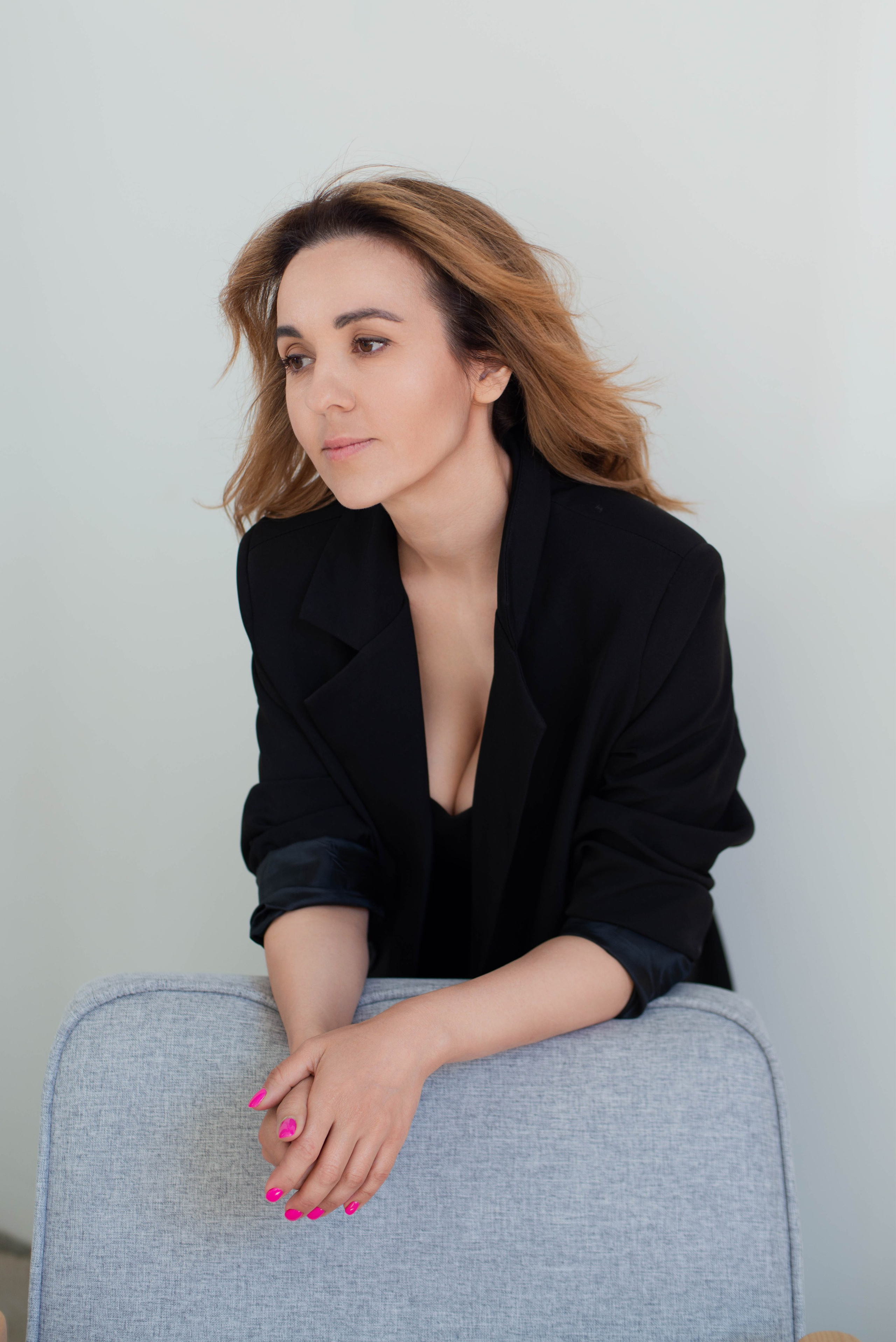 Трансформационная фотоссесия с цветным светом и яркими образами. Фотограф в Санкт-Петербурге Марина Парникова