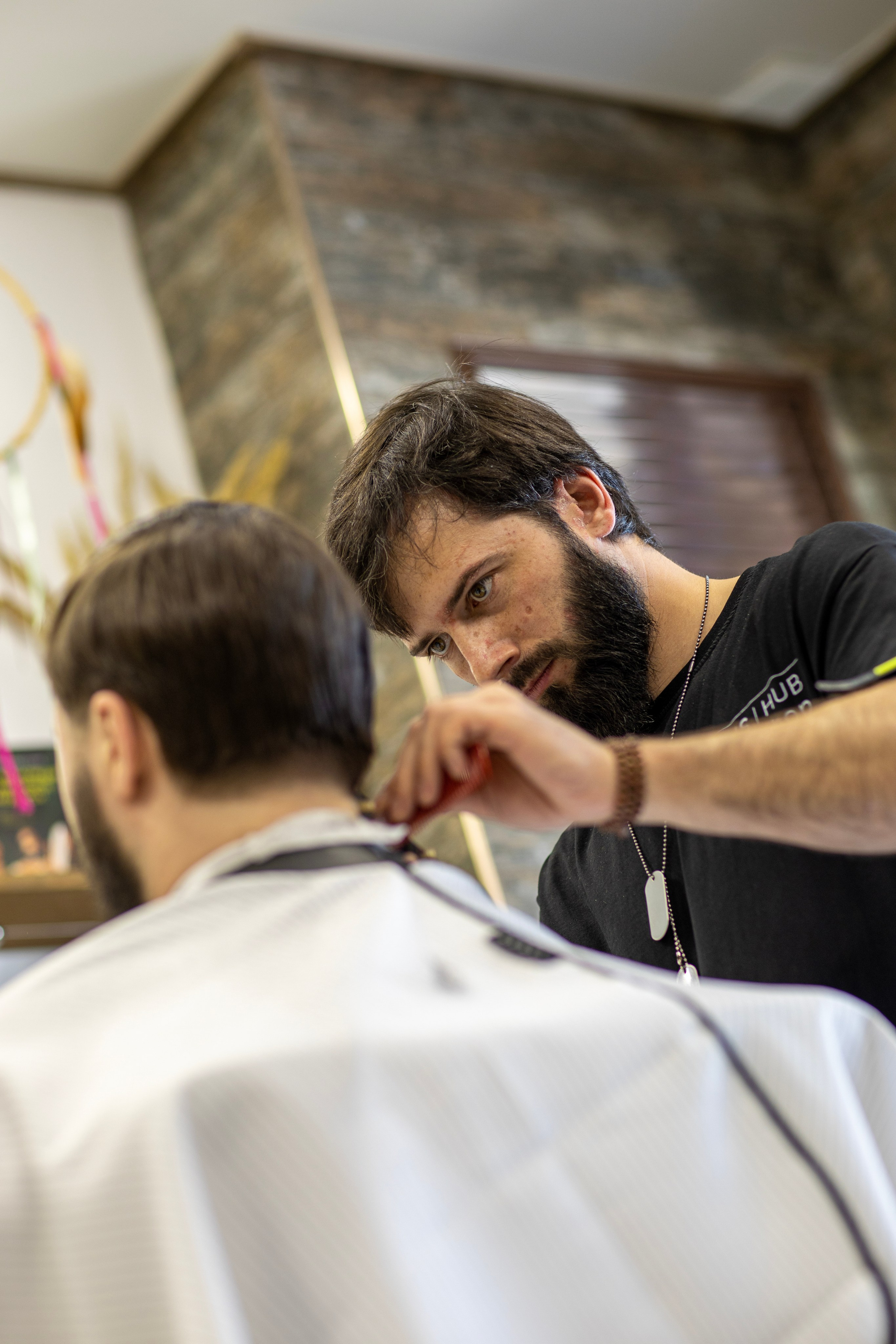 Барбершоп"Mens HUB». Медиапродюсер, фотограф в Минеральных Водах —Виктор Холодов