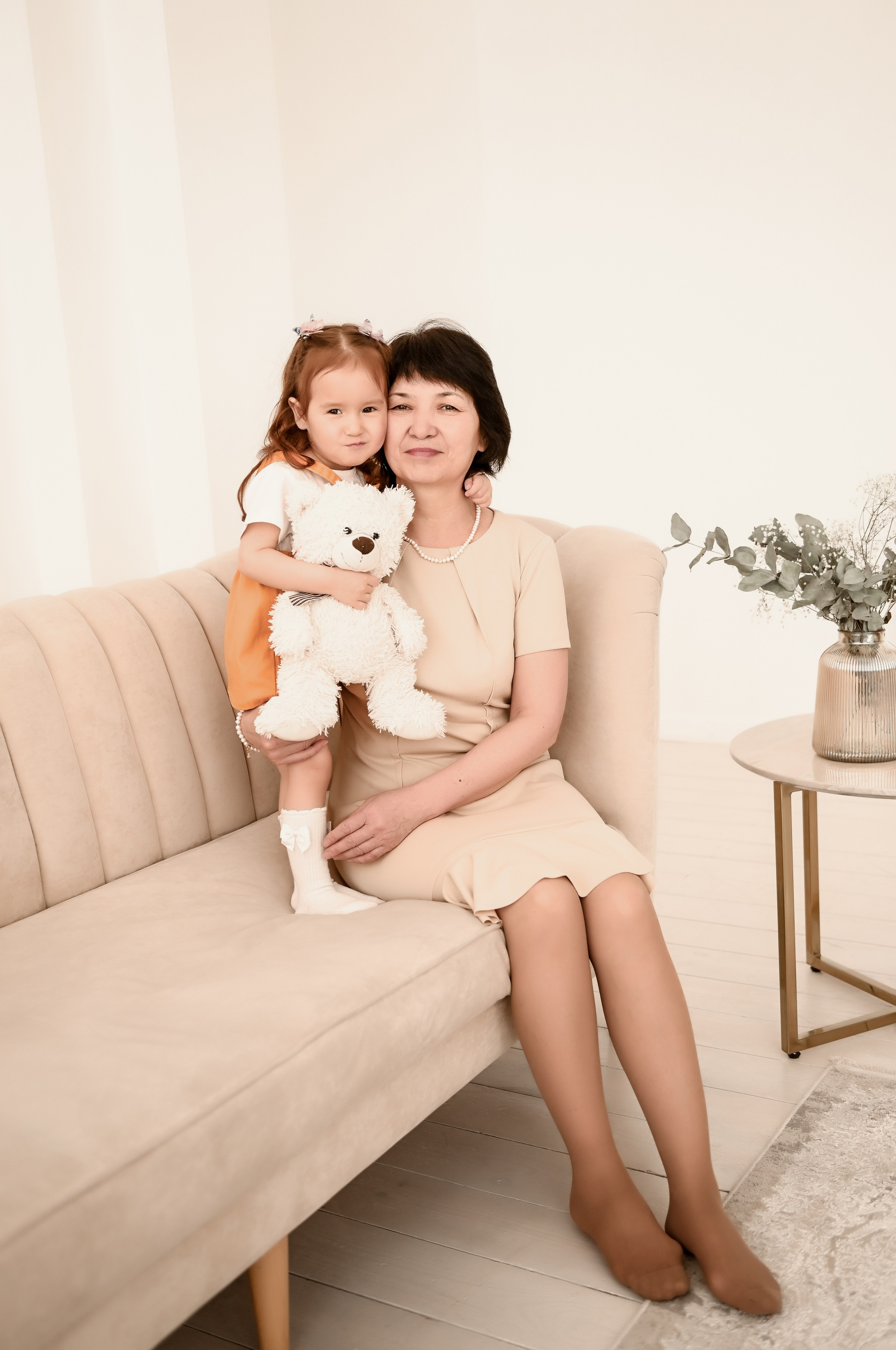 Семейная студийная  фотосессия 2. Свадебный, семейный, детский, контент фотограф в Омске Максим Ильин