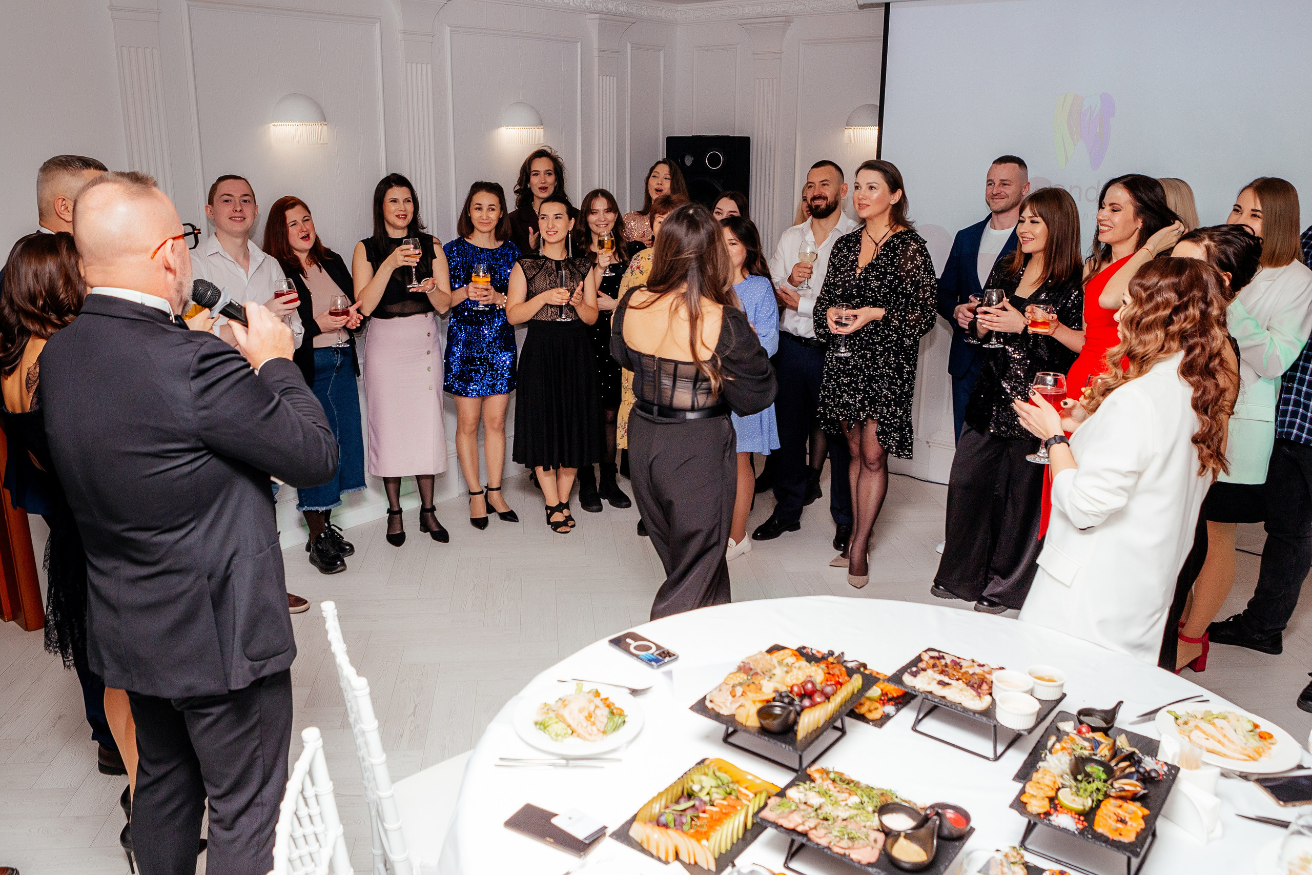 Юбилей стоматологии. Контент фотограф, съемка для маркетплейсов, фуд съемка и репортажи в Новосибирске Ралия Галеева