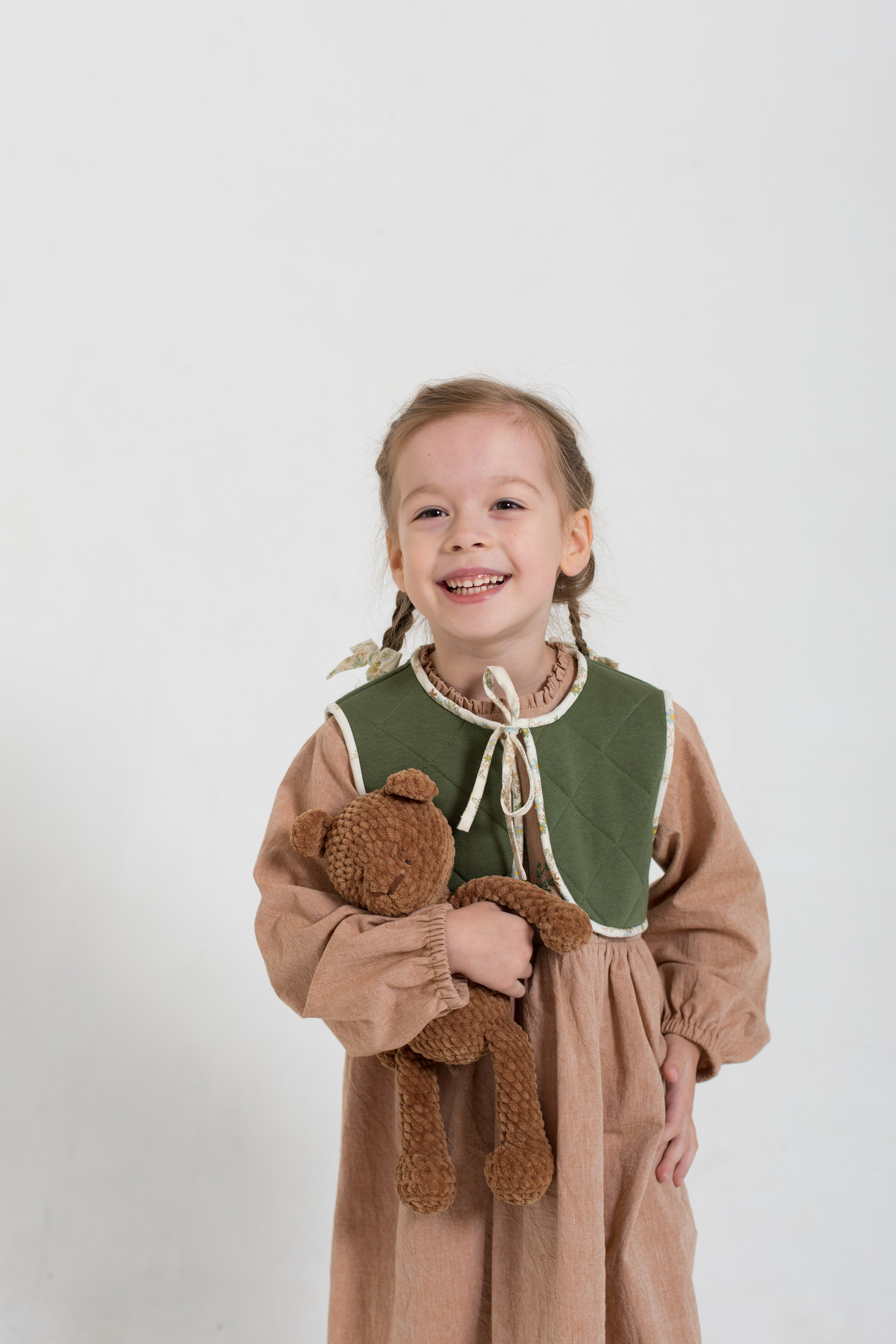 Съемка для детского бренда perfectionista_boutique. Детский и контент фотограф Надя Волкова Санкт-Петербург