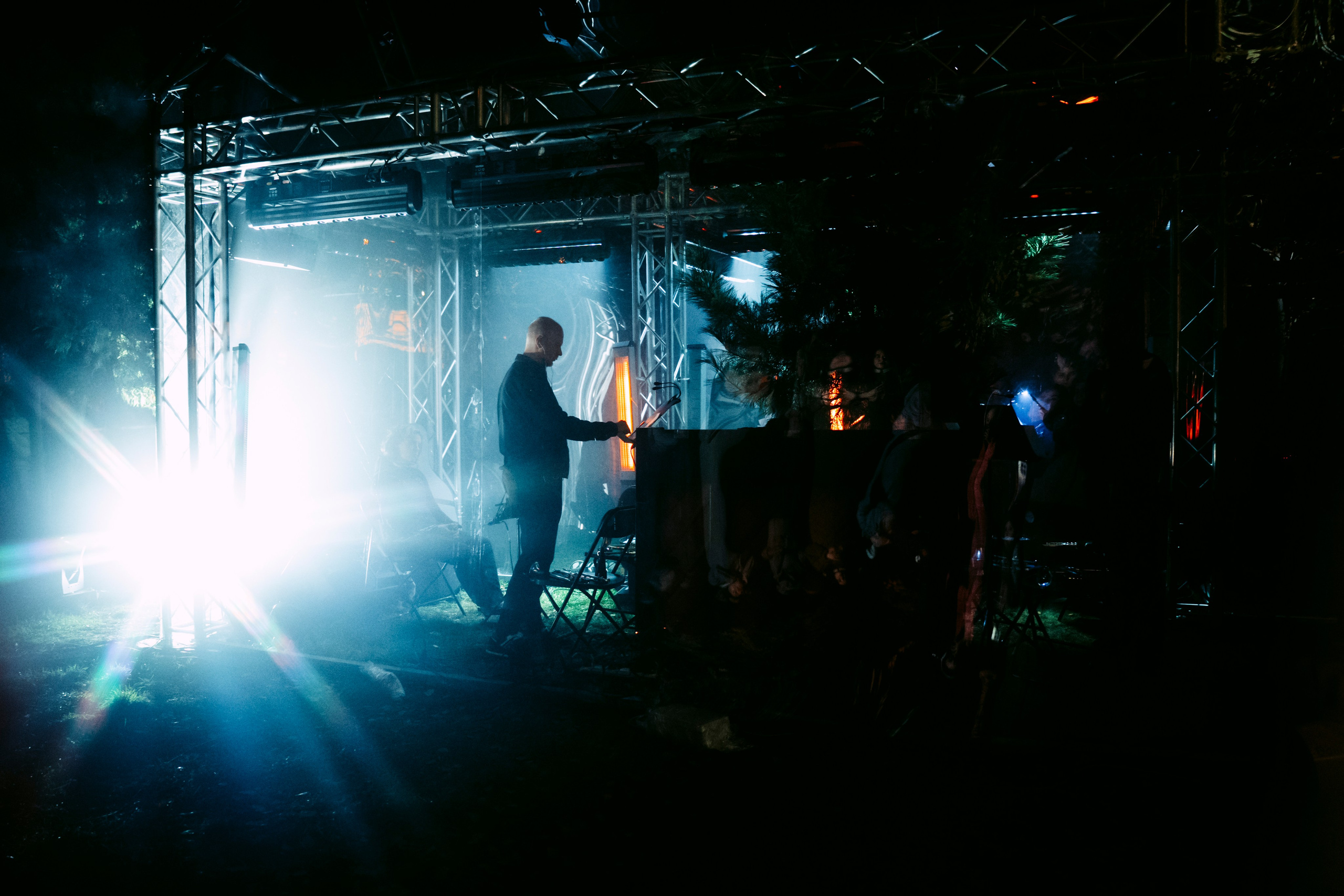 Synesthesia|Черное озеро. Главная