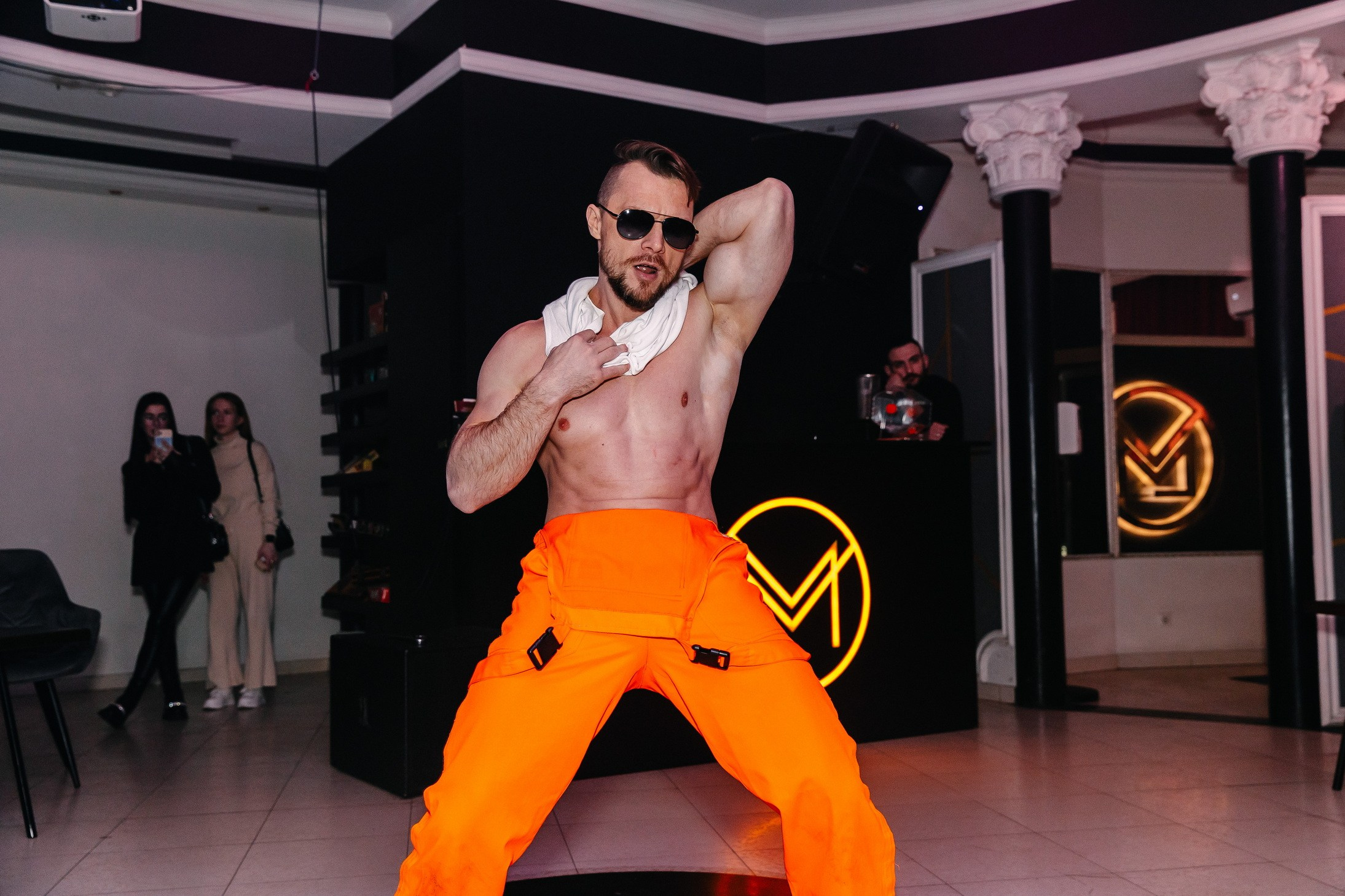 8 марта в лаунж-баре Major 2024. Свадебный, семейный и детский фотограф в Калининграде Елена Кравцова