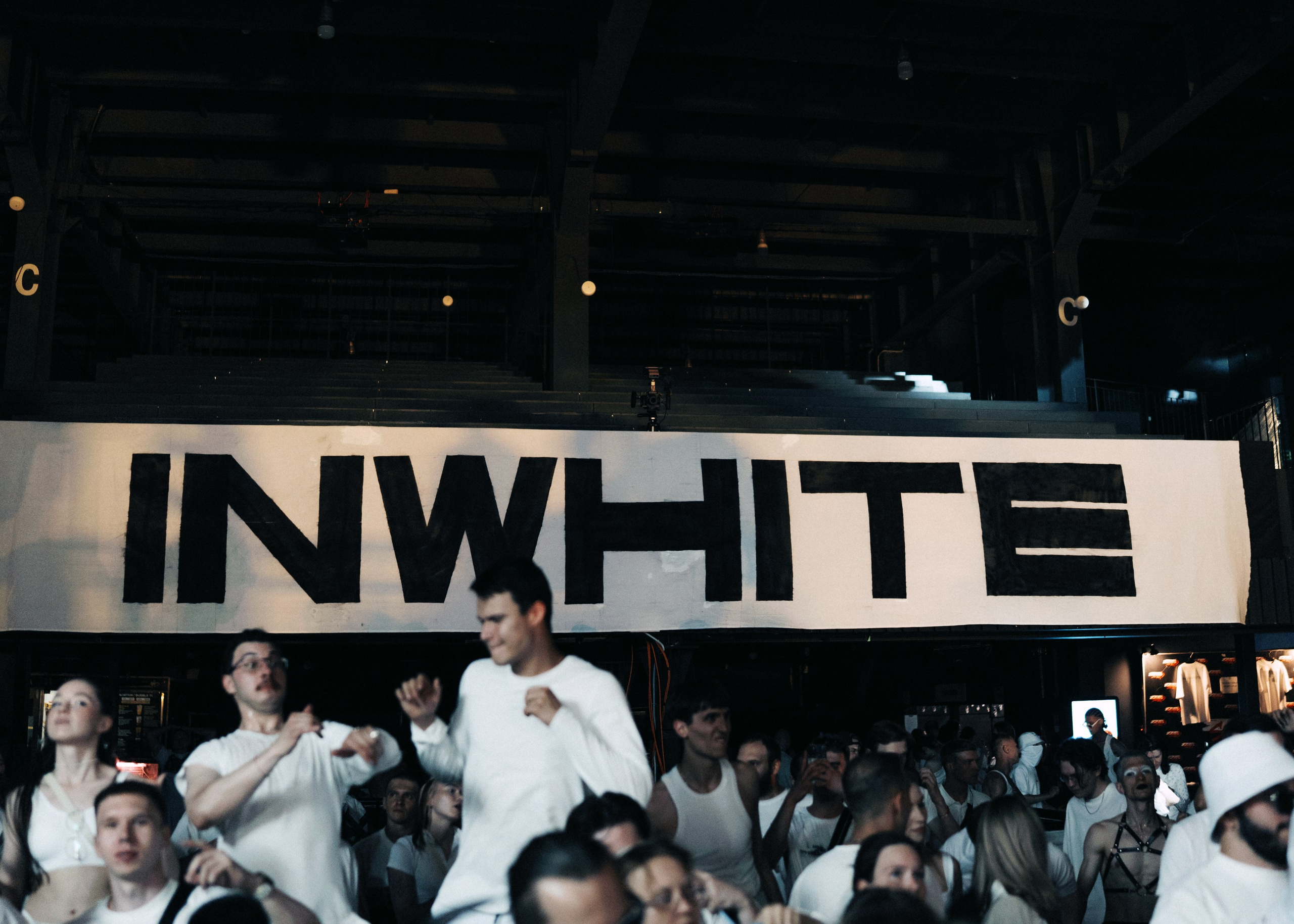 INWHITE | SMENA HARD STAGE. Annyshka