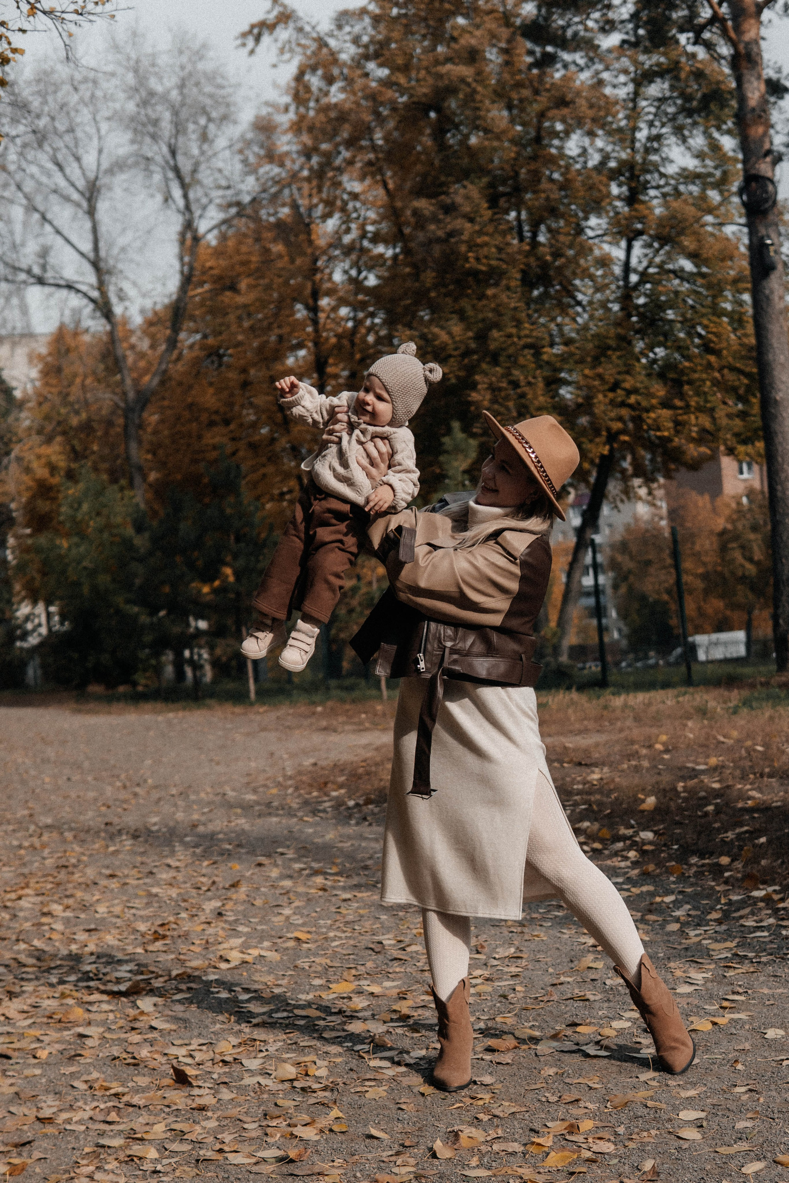 Прогулка осенью в парке. Главная страница