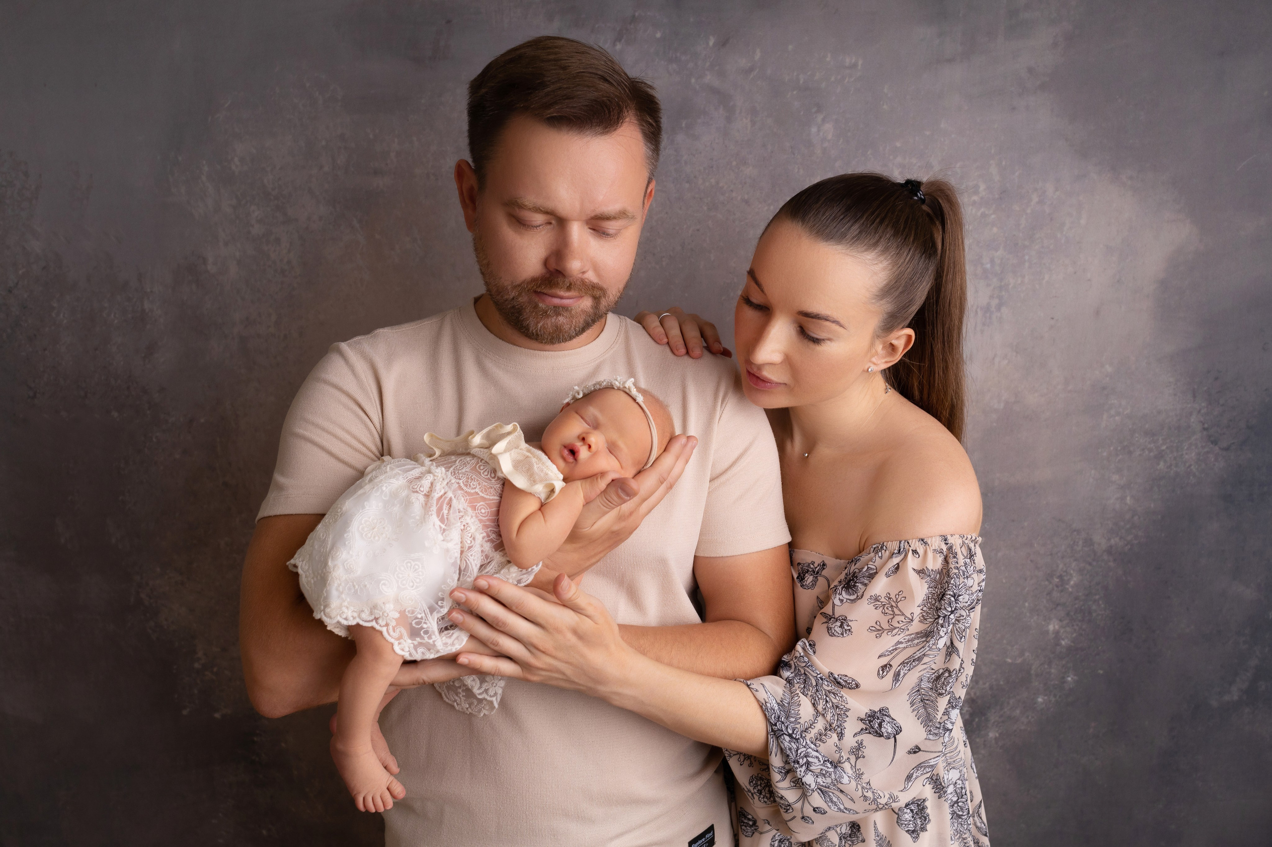 Семейные кадры от Elvira Kamaeva. Фотограф новорожденных малышей в Омске и Омской области Эльвира Камаева