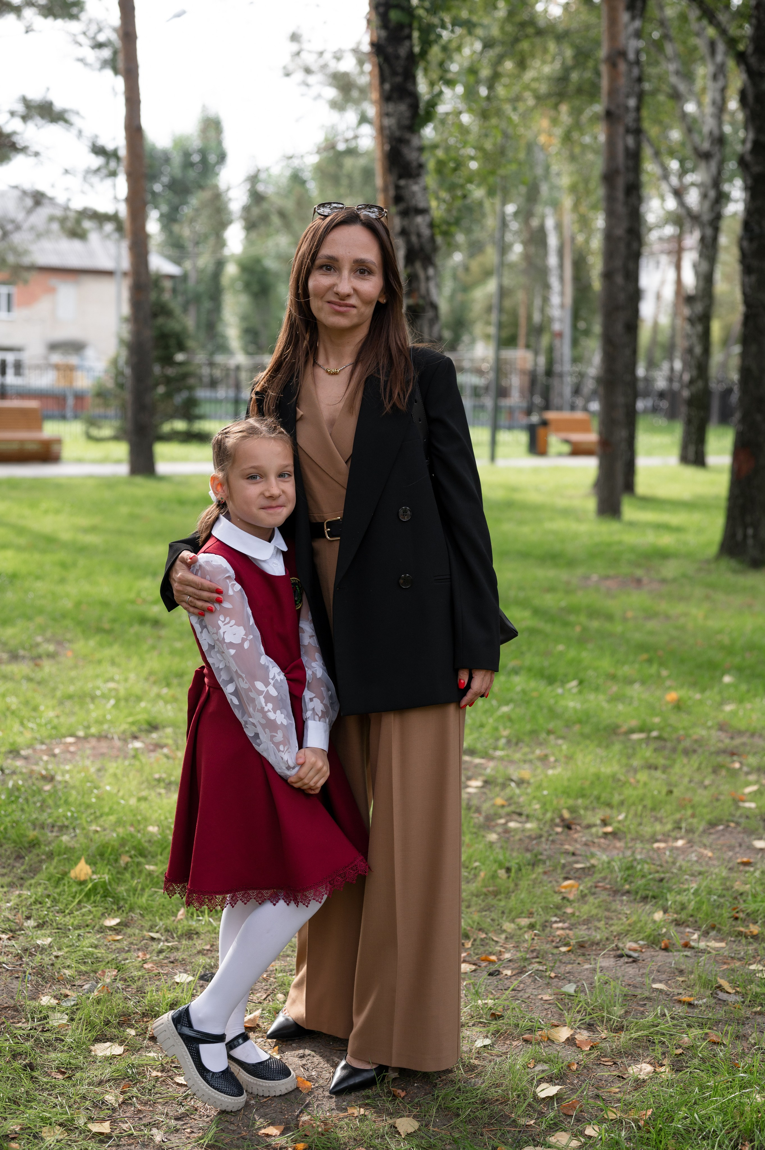 1 сентября 16 гимназия 2 класс (линейка + в классе+ на улице). Фотограф новорожденных, семейный детский в Тюмени Татьяна Морозова