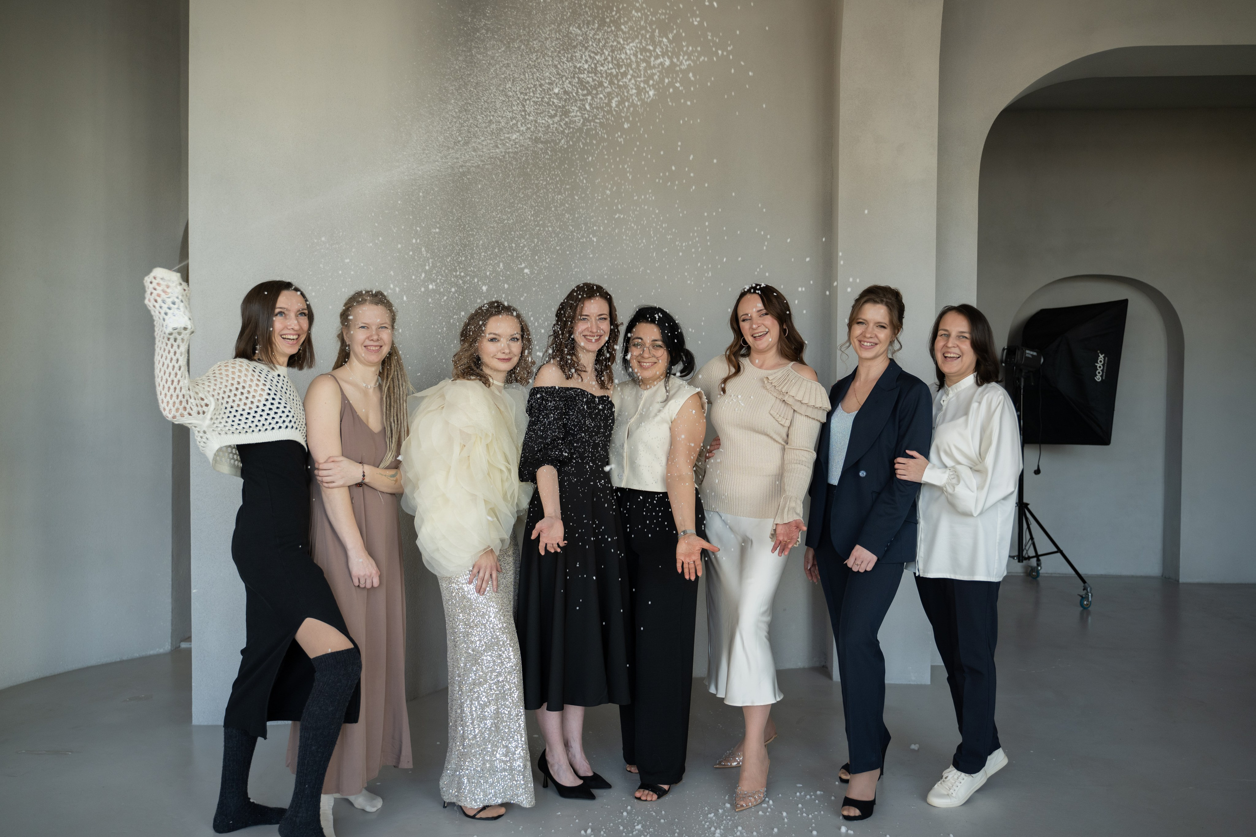 Новогодний девичник в Екатеринбурге: фотосессия 21 декабря в студии «Когда Вместе». Фотограф в Екатеринбурге | Портреты, семейные съемки, лайфстайл