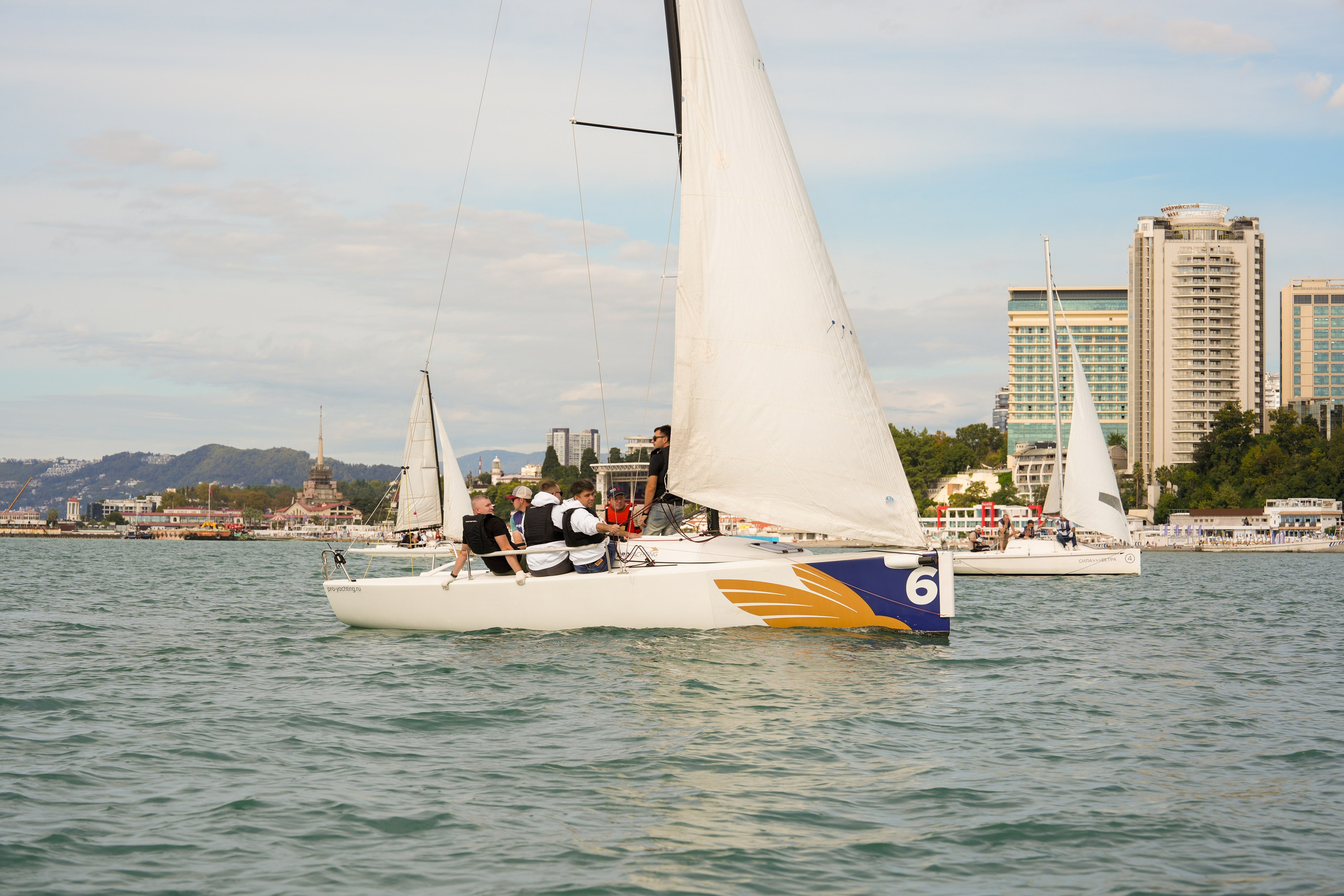 Яхтенная регата для компании Агрегатка. Репортажный фотограф в Красной Поляне и Сочи Павлюченко Екатерина