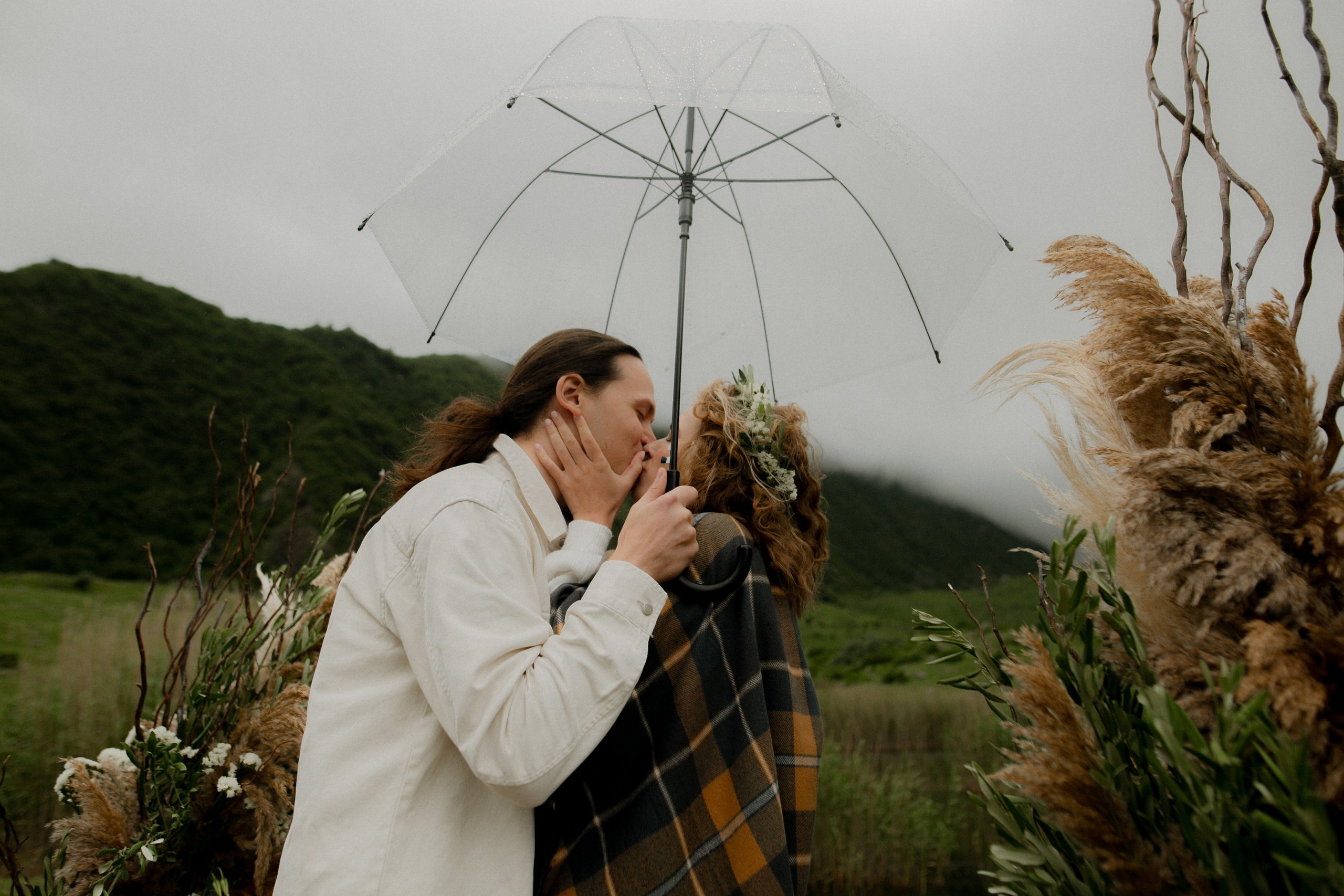 Nikita & Nastya. Wedding at Kazbeg. Свадебный фотограф Грузия Alex and Polly