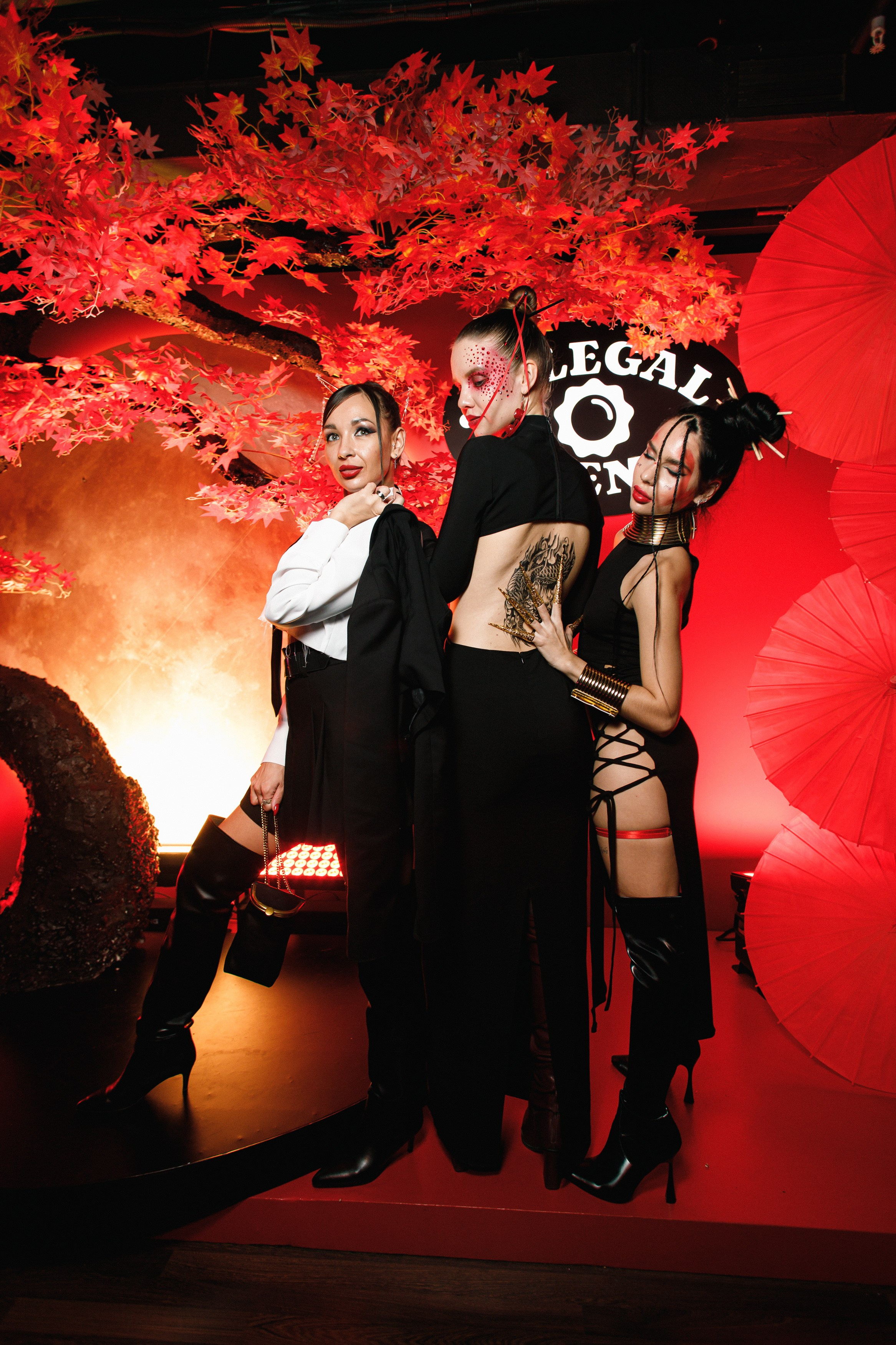 ILLEGAL FRIENDS | ASIA. СВОИ. ФОТООТЧЕТЫ-СОБЫТИЯ-МЕСТА