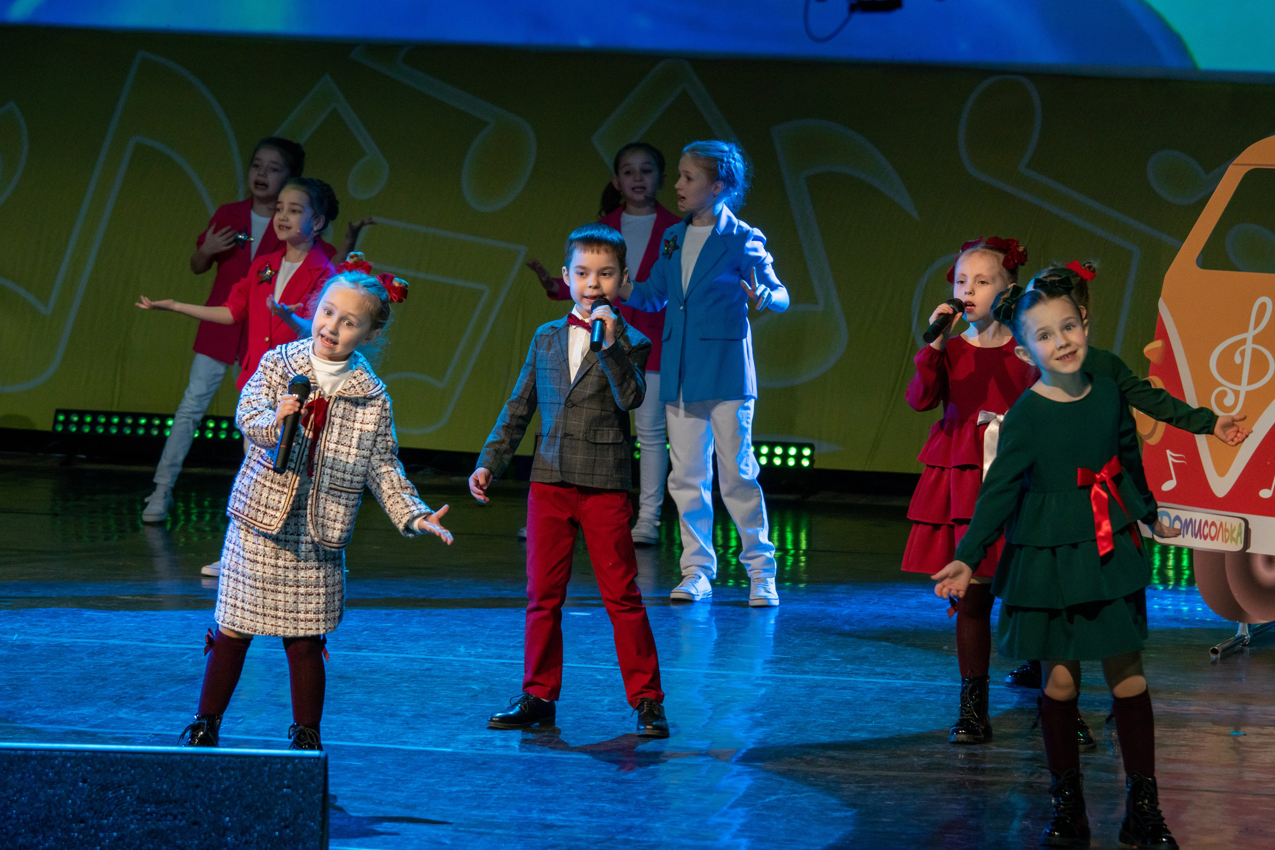 Съёмка концерта для Домисольки, большой концертный зал Космос. «Студия DRONAVT`s» — видеосъёмка и фотография г. Москва