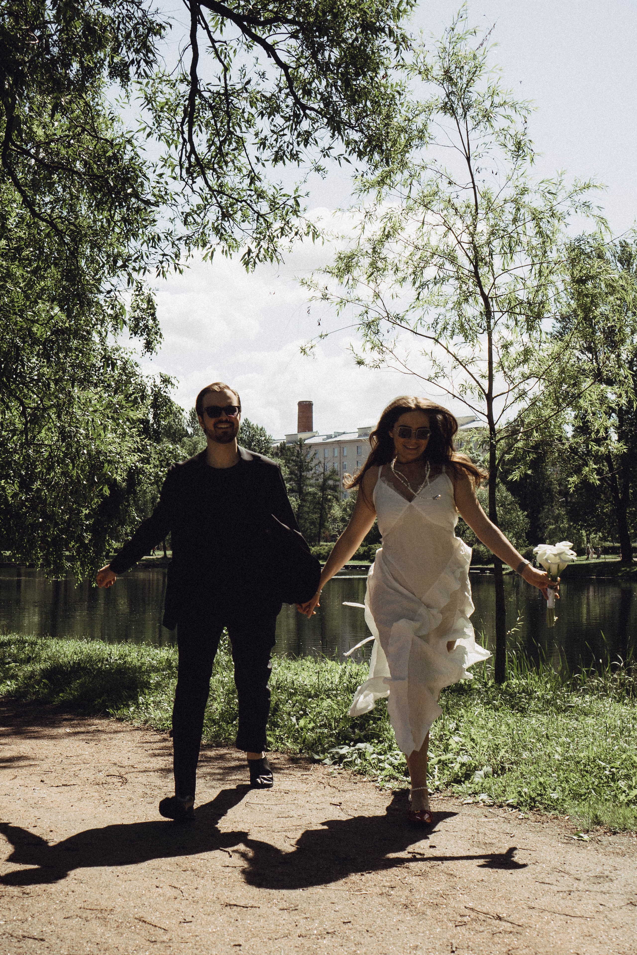 СВАДЕБНАЯ СЬЕМКА В ПАРКЕ ПОБЕДЫ И ПРОГУЛКА ПО МОСКОВСКОМУ ПРОСПЕКТУ. Профессиональный фотограф, Санкт-Петербург — Виктория Богомолова