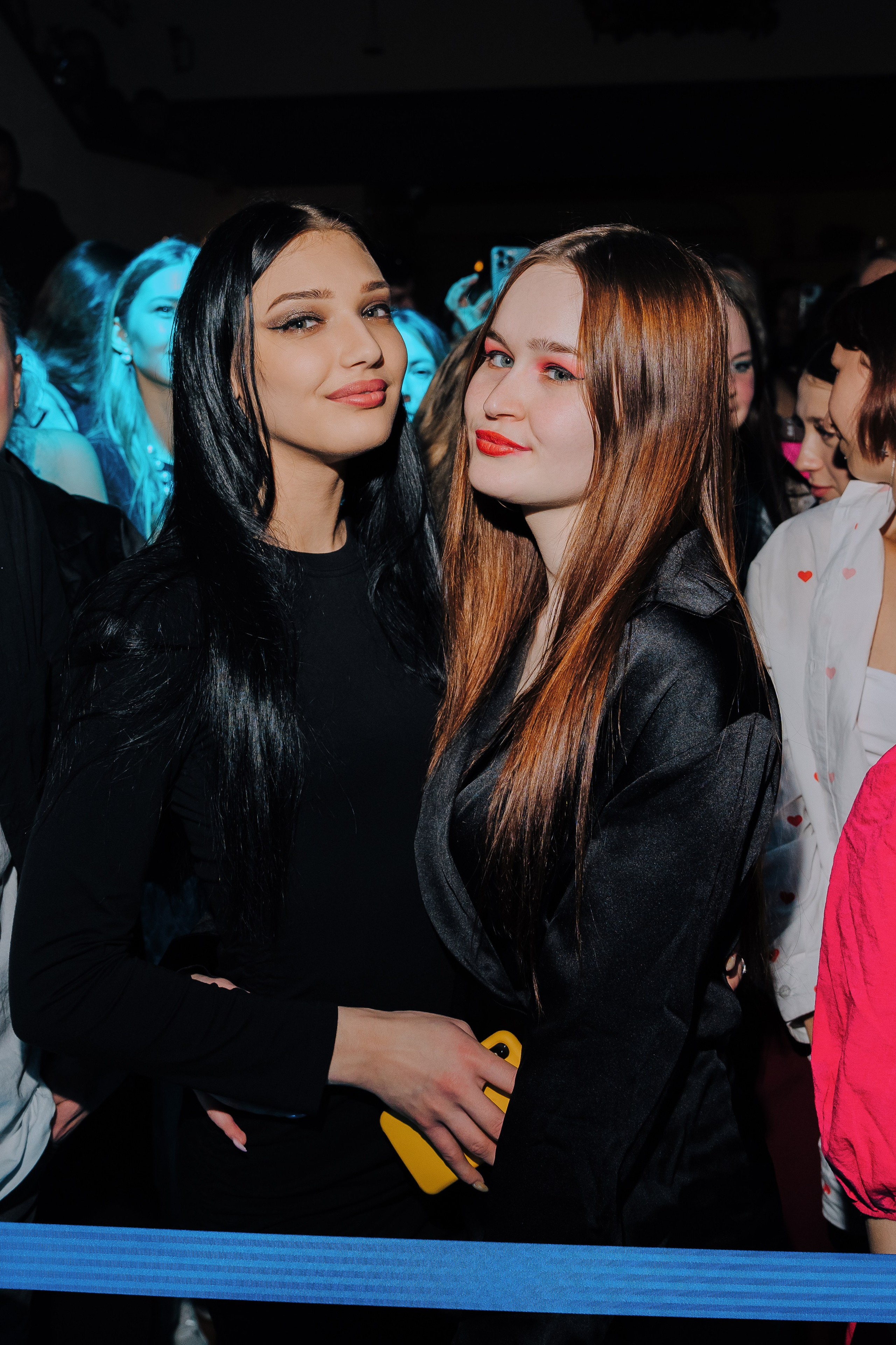 20 ЛЕТ МЕГАПОЛИС ЧЕЛЯБИНСК ХЕДЛАЙНЕР ЕЛКА. Репортажный фотограф Зуев Роман г. Челябинск