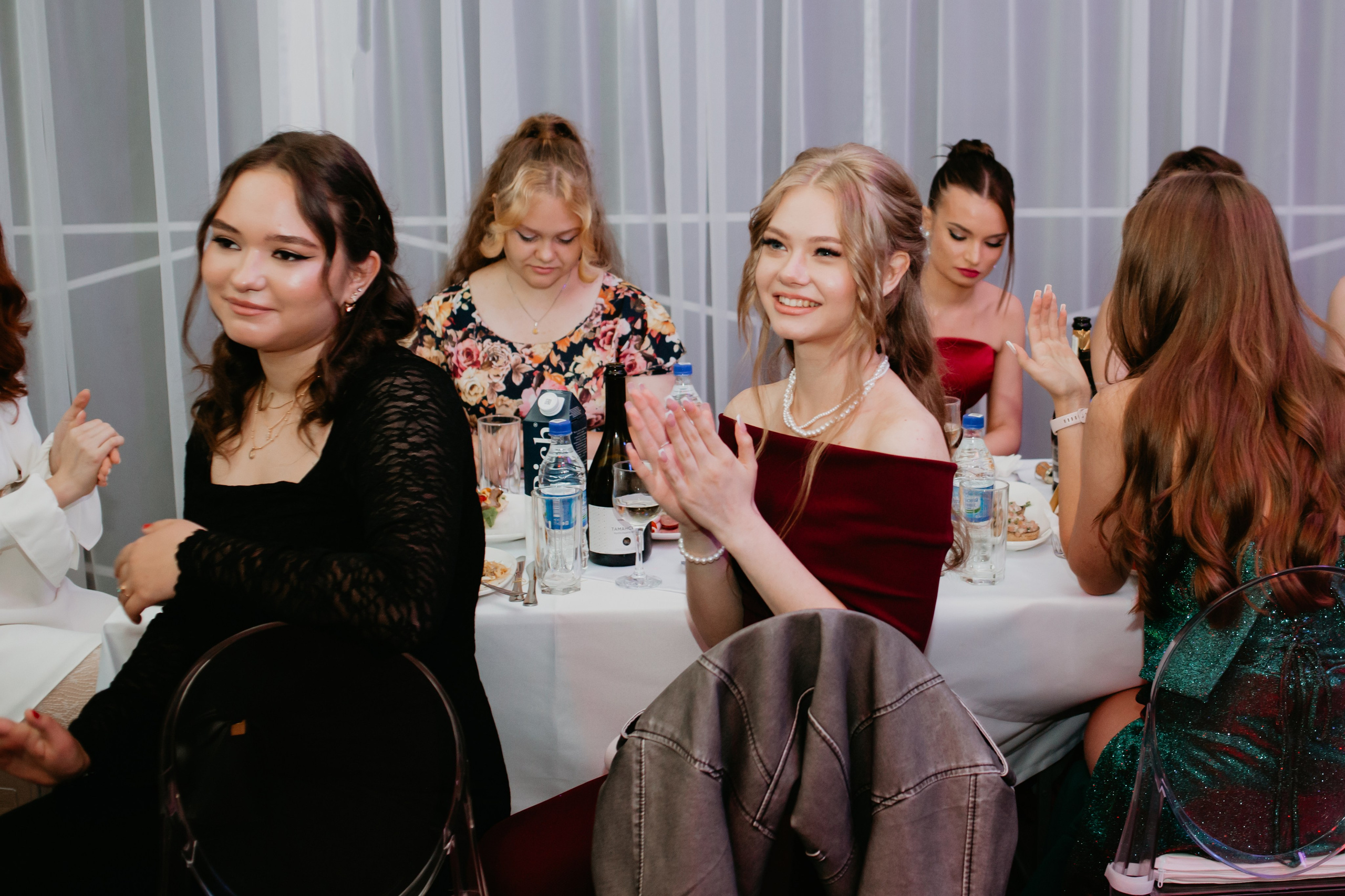 Выпускной 2025 (41 школа) 11 класс. Фотограф в Челябинске Ополихина Анна